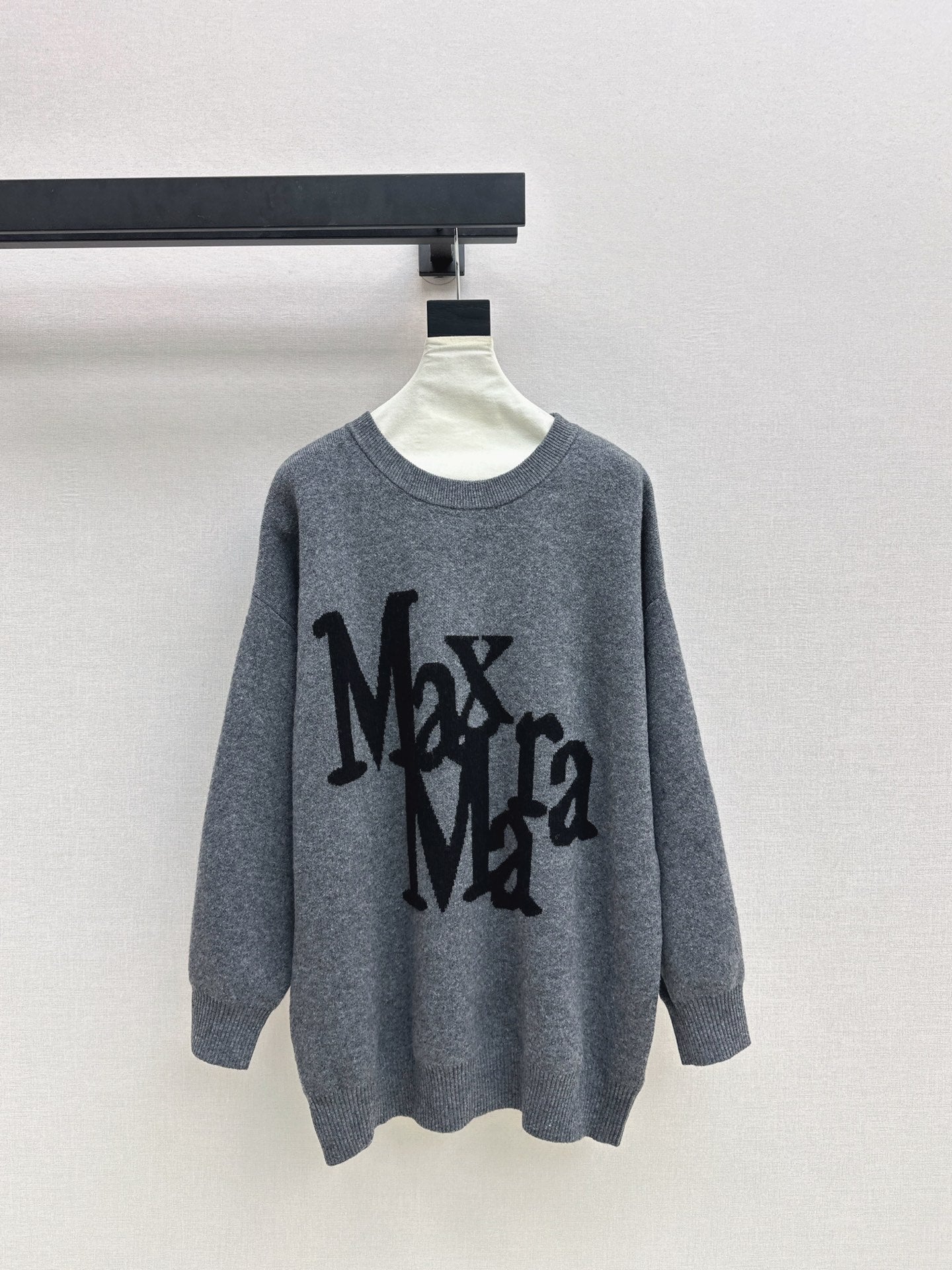 Max NEW loose sweater