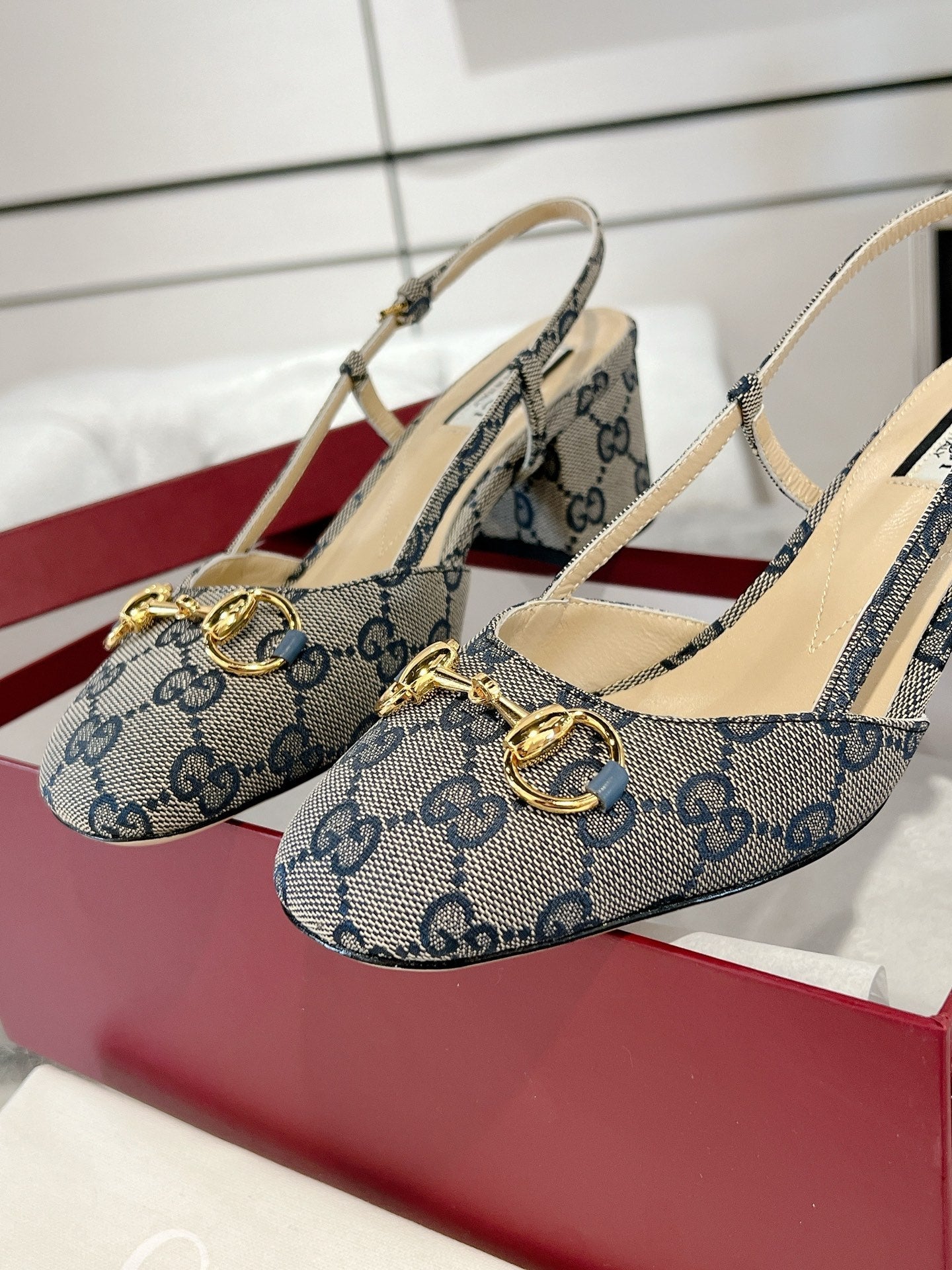 Gucc 25fw slingback chunky heels