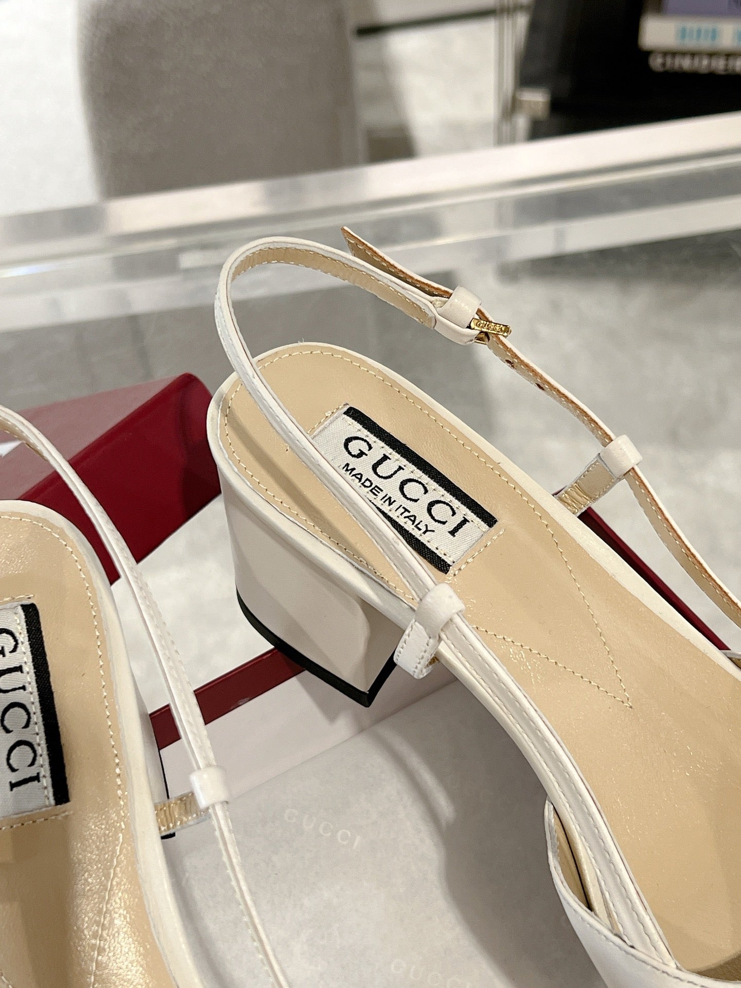 Gucc 25fw slingback chunky heels