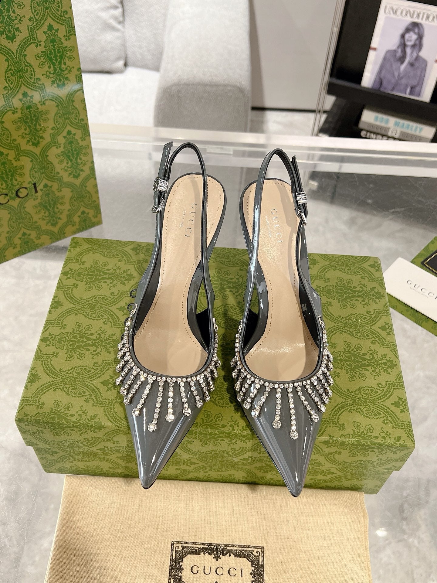 Gucc 25fw rhinestones slingback heels