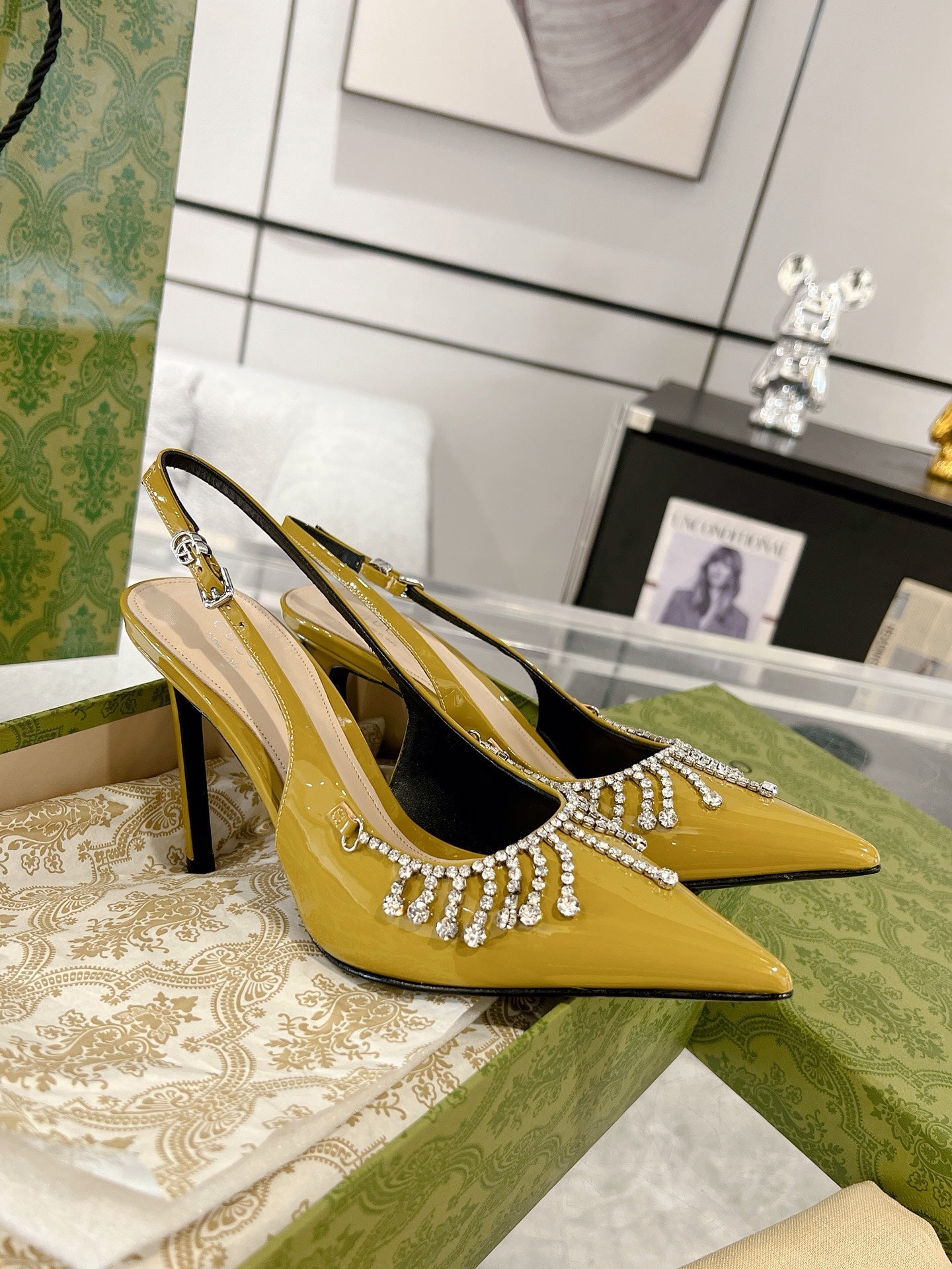 Gucc 25fw rhinestones slingback heels