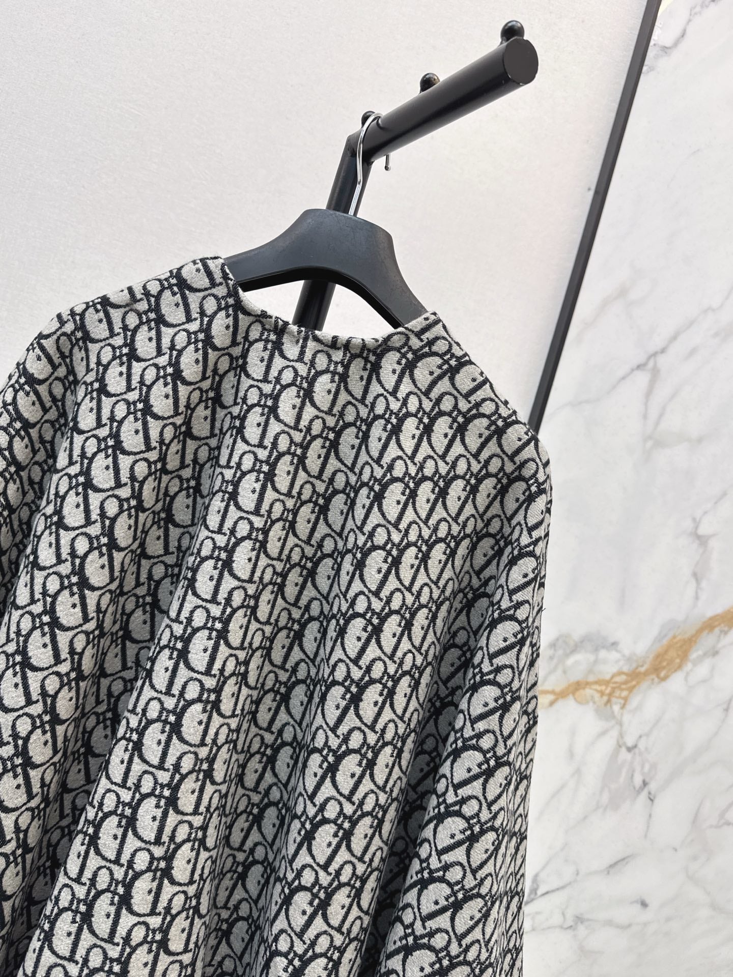 CD NEW Wool shawl cape