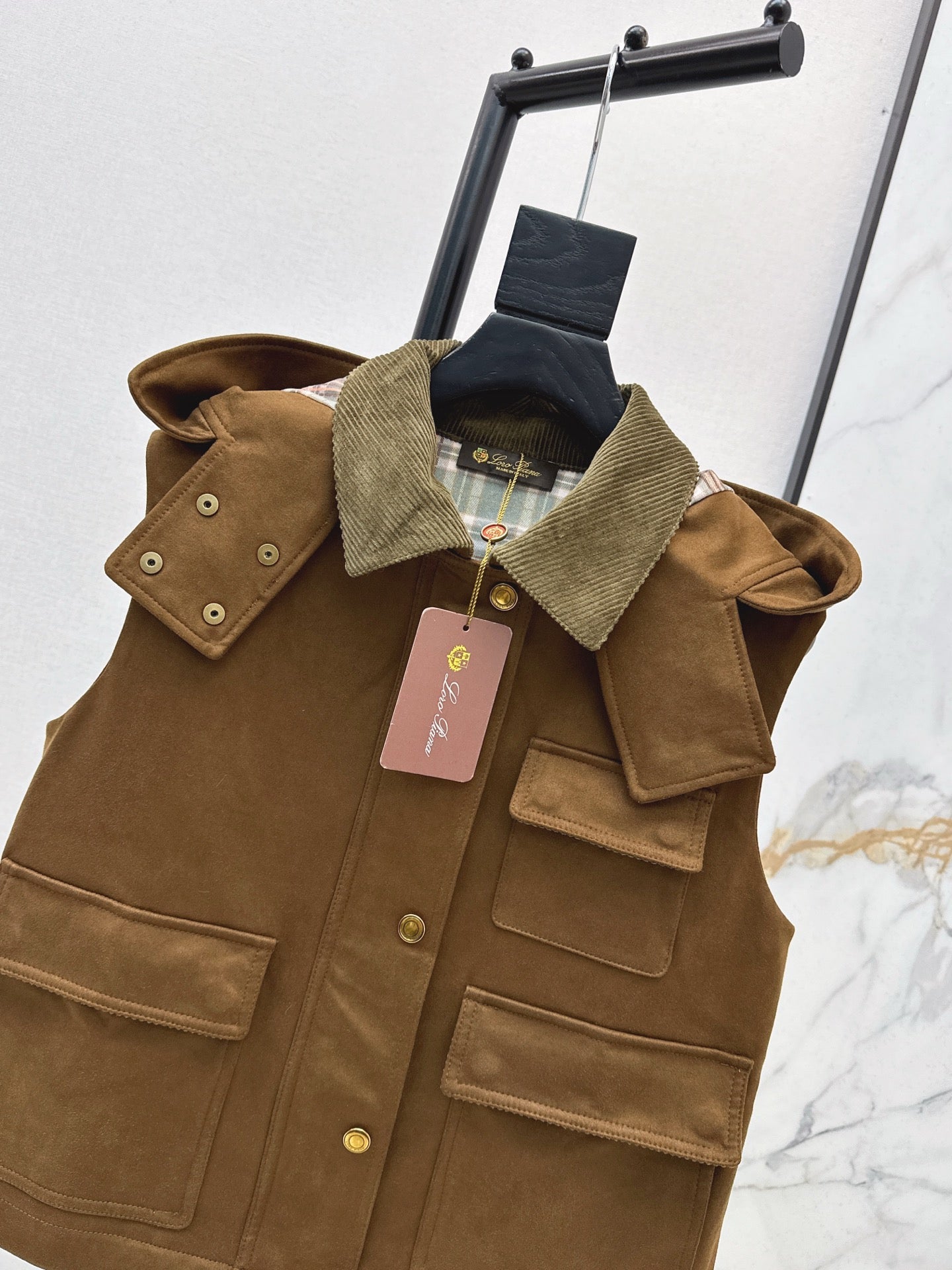 Loro NEW Hooded vest