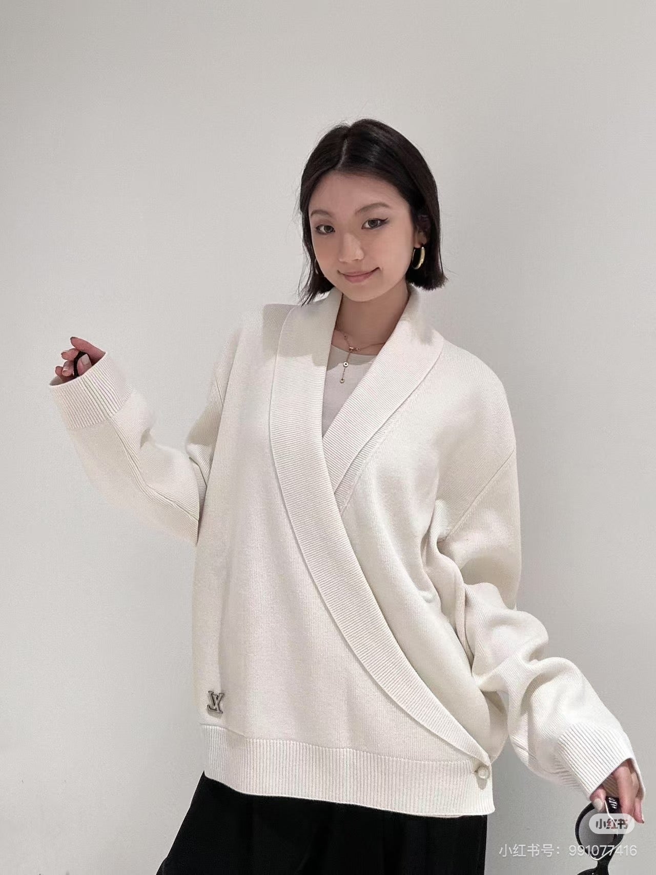 Louis NEW Side-button cardigan