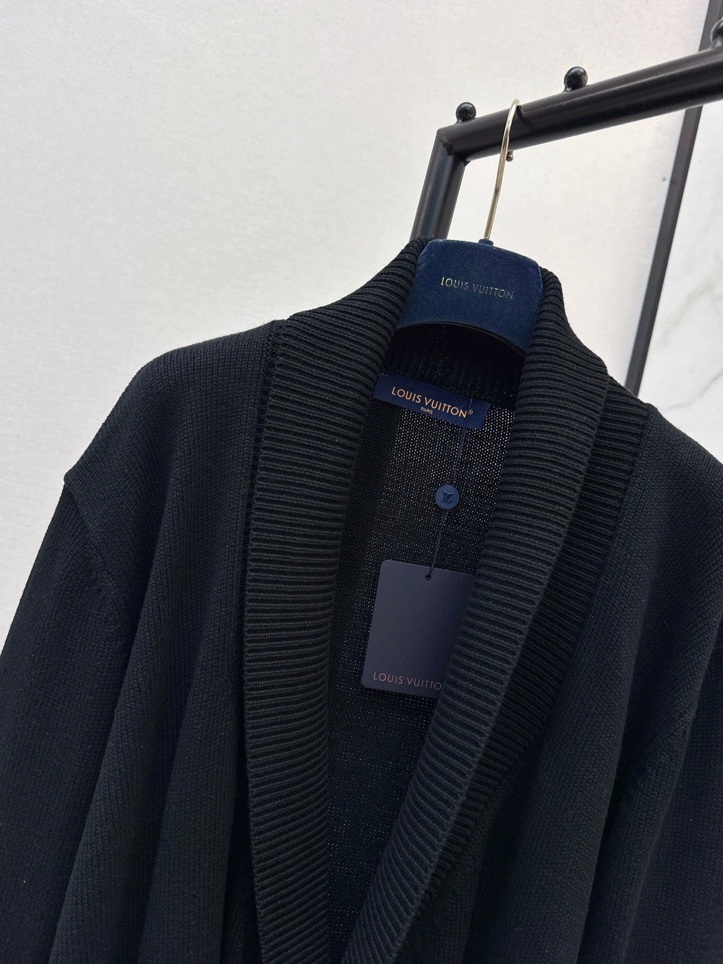 Louis NEW Side-button cardigan