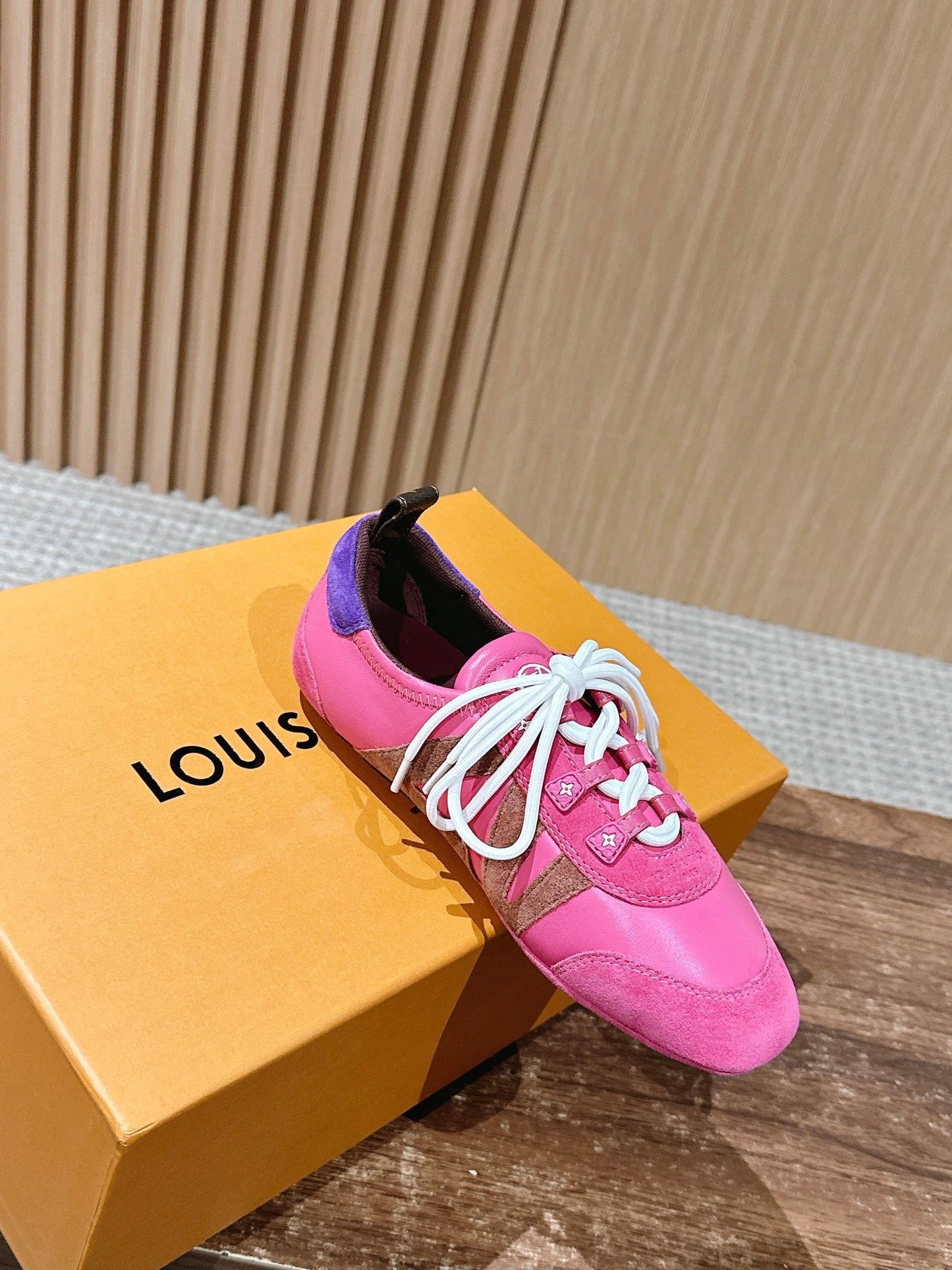 Loui 25fw sneaker