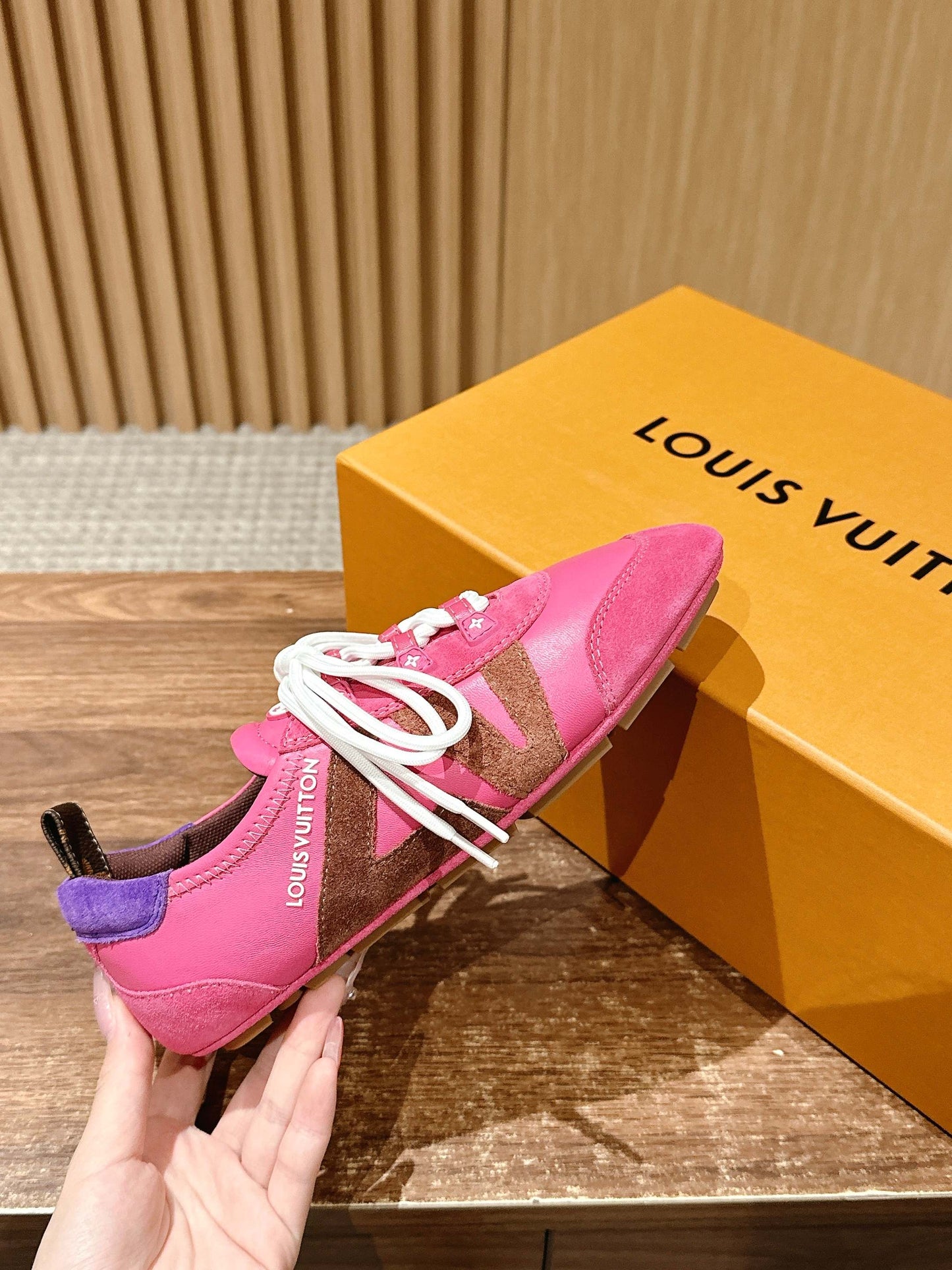Loui 25fw sneaker