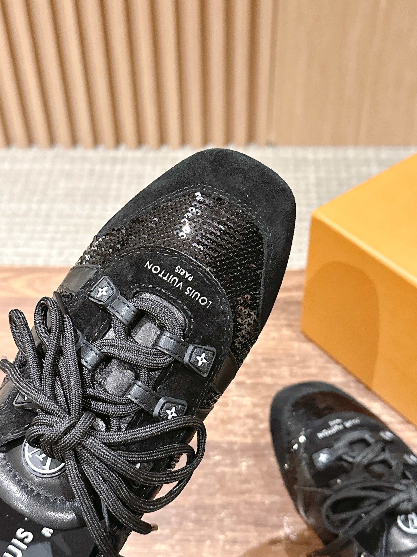 Loui 25fw sneaker
