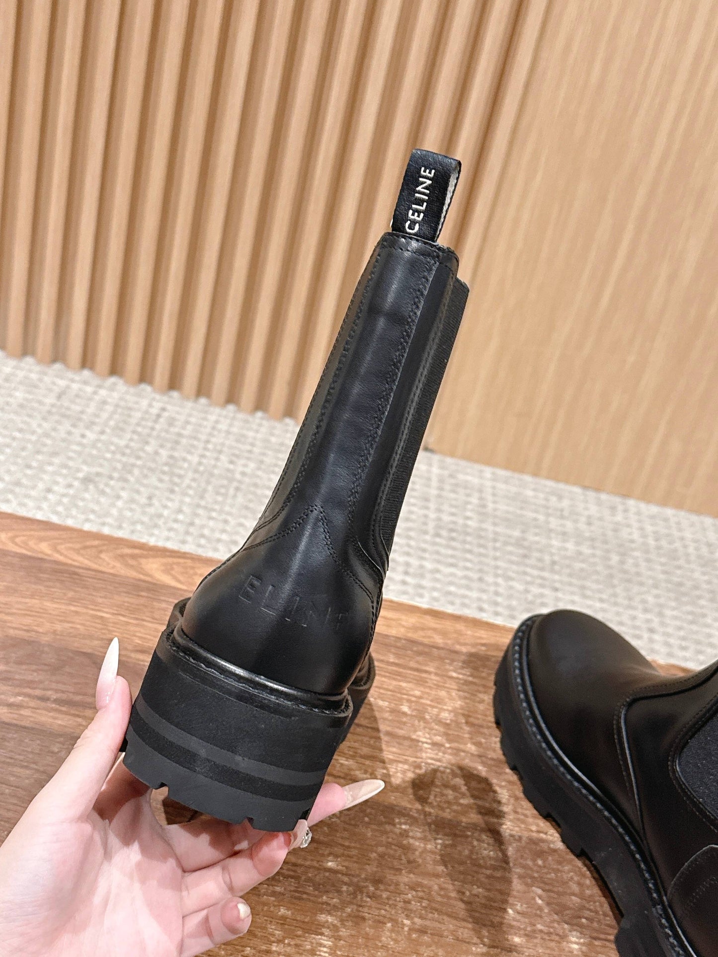 Celi 25fw platform boots