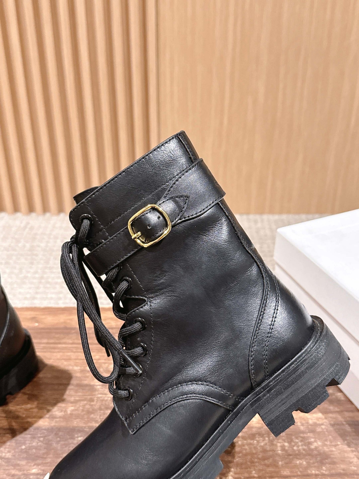 Celi 25fw combat boots