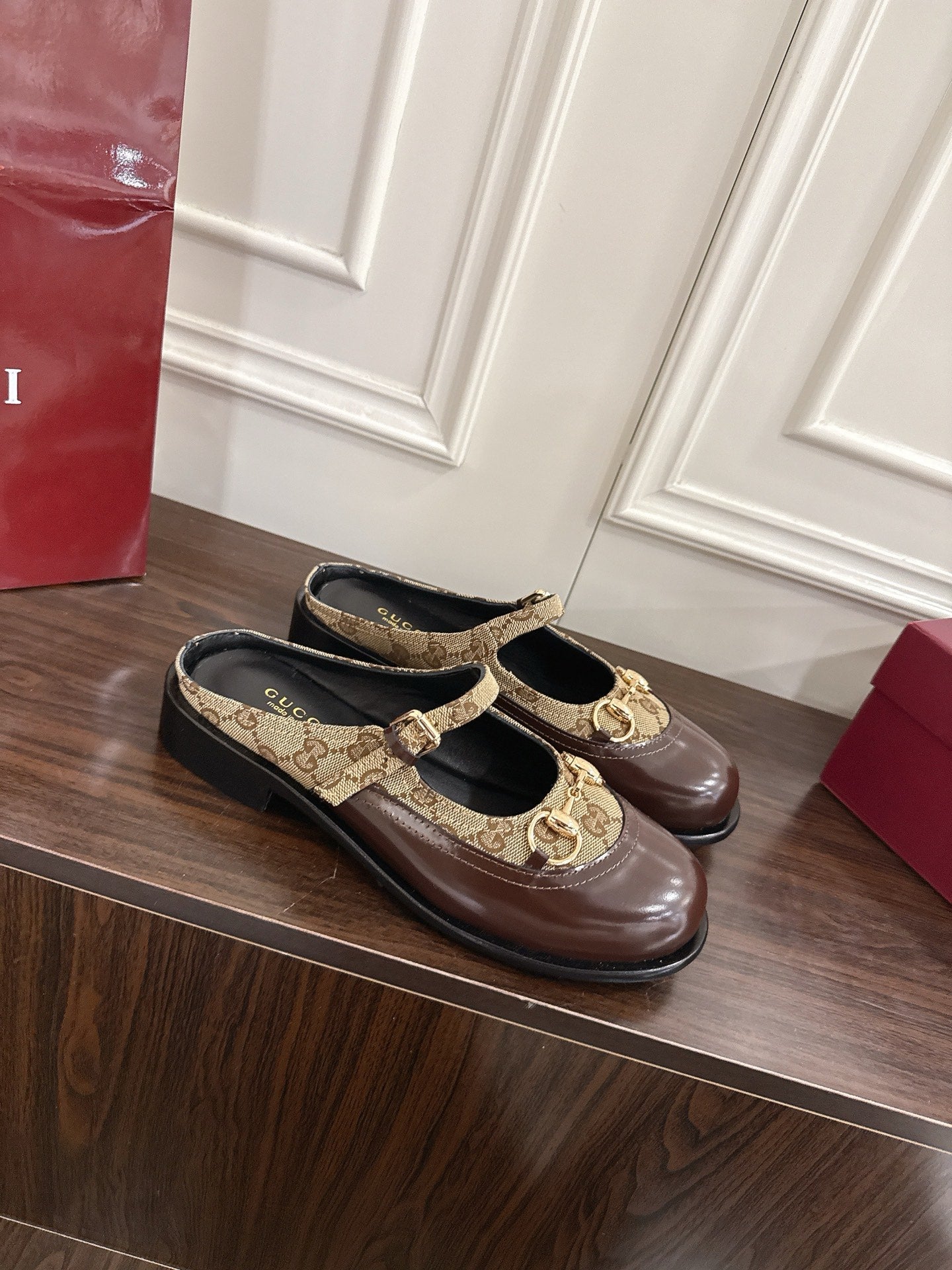 Guc 25fw mary jane mules shoes