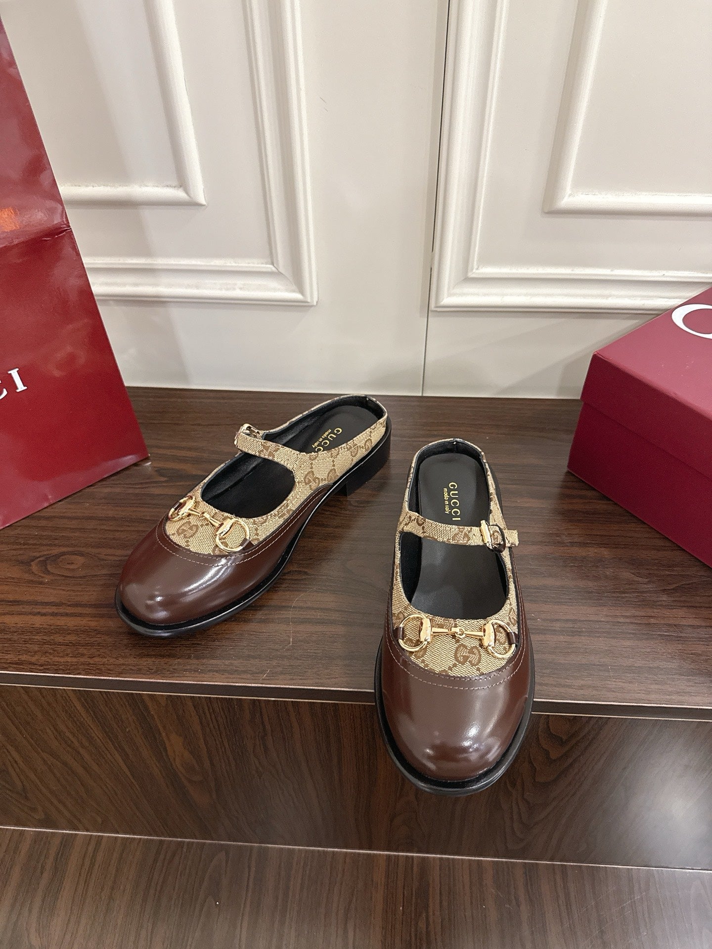 Guc 25fw mary jane mules shoes