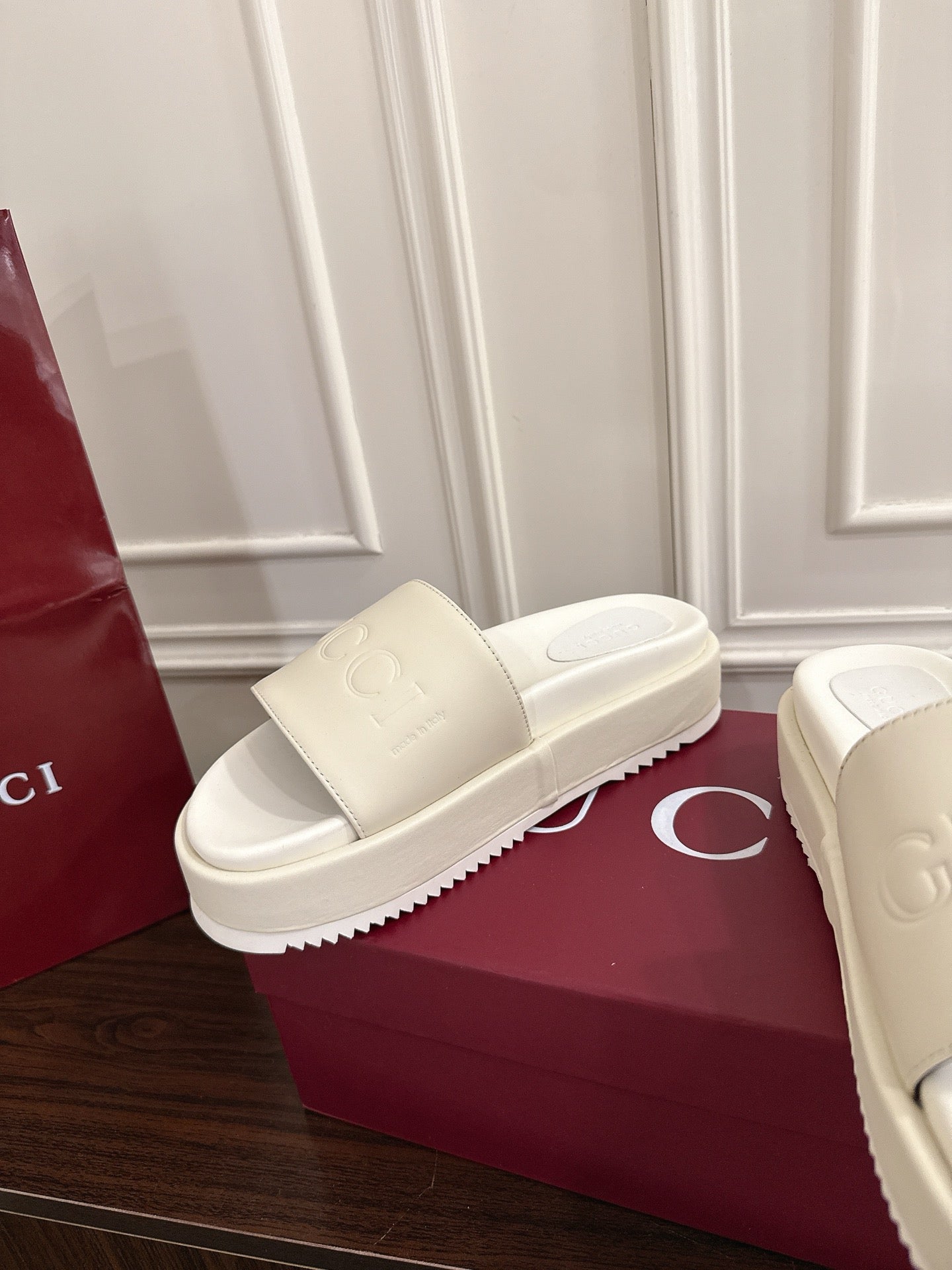 Guc 25fw thick slides