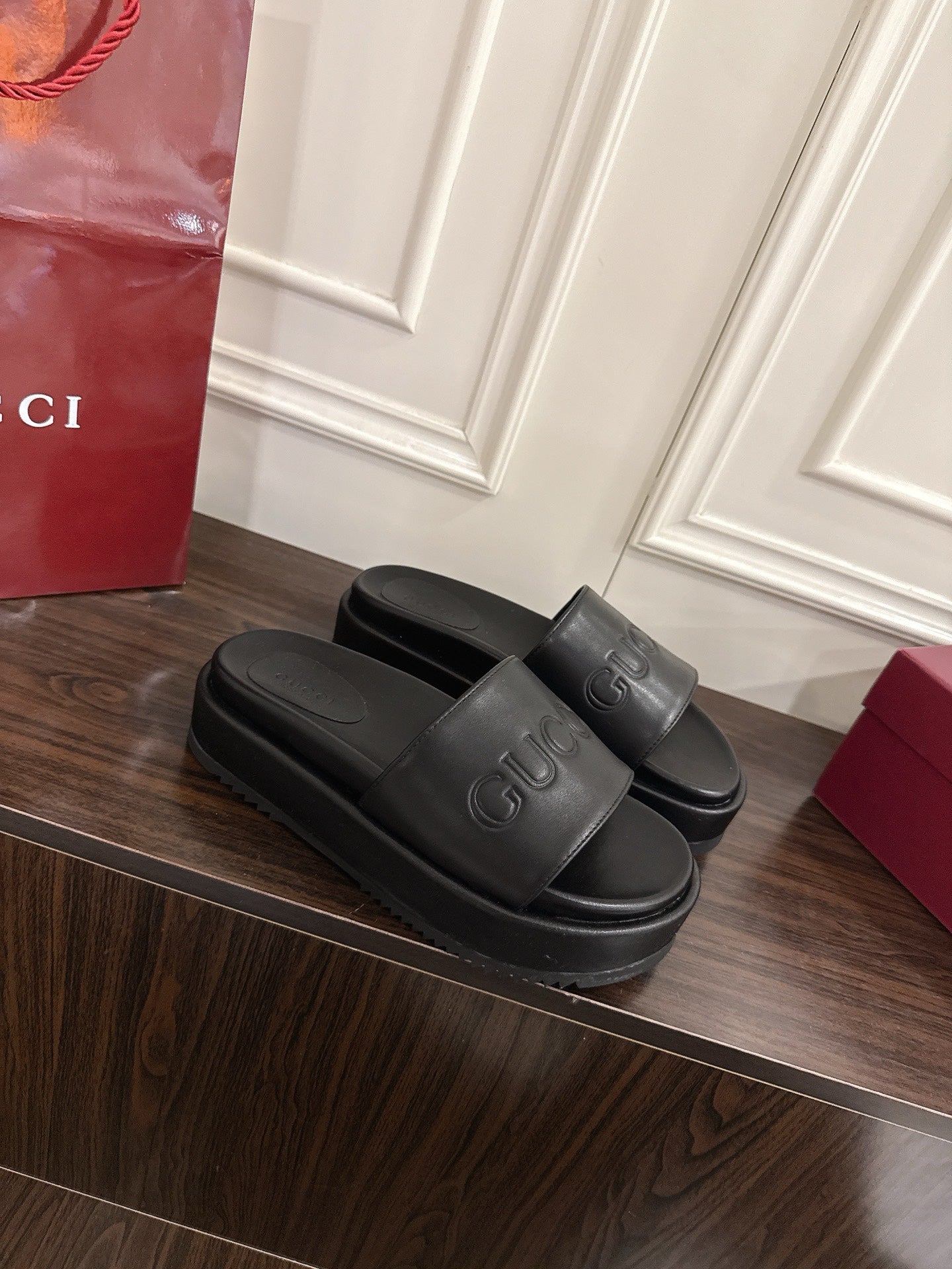 Guc 25fw thick slides