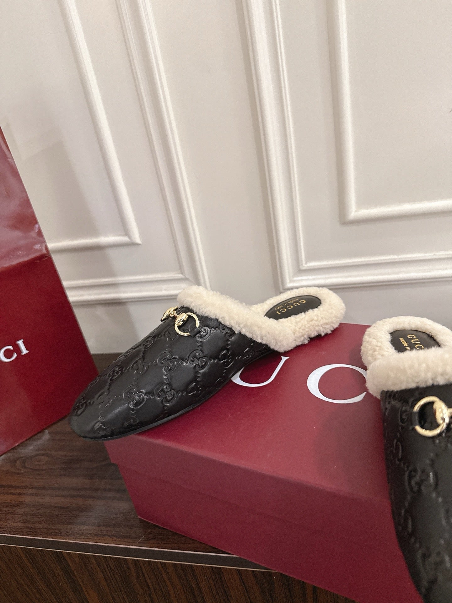 Guc 25fw mules shoes