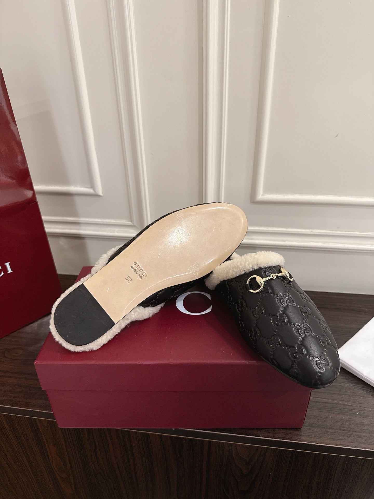 Guc 25fw mules shoes