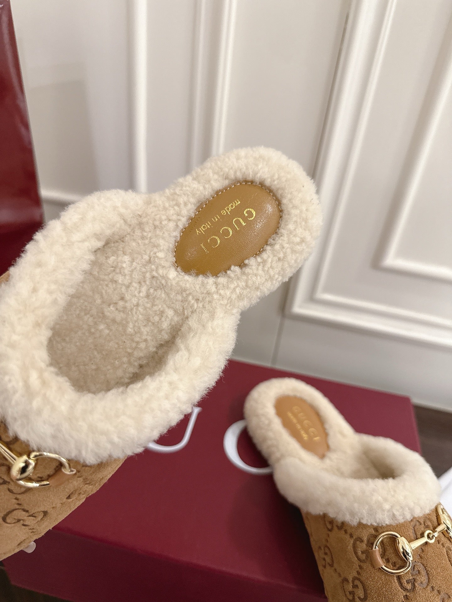 Guc 25fw mules shoes