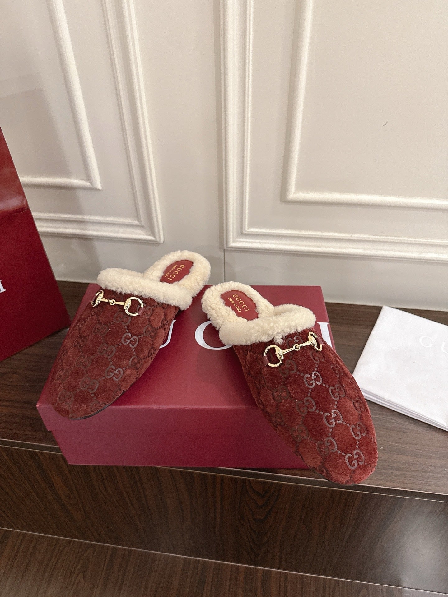 Guc 25fw mules shoes