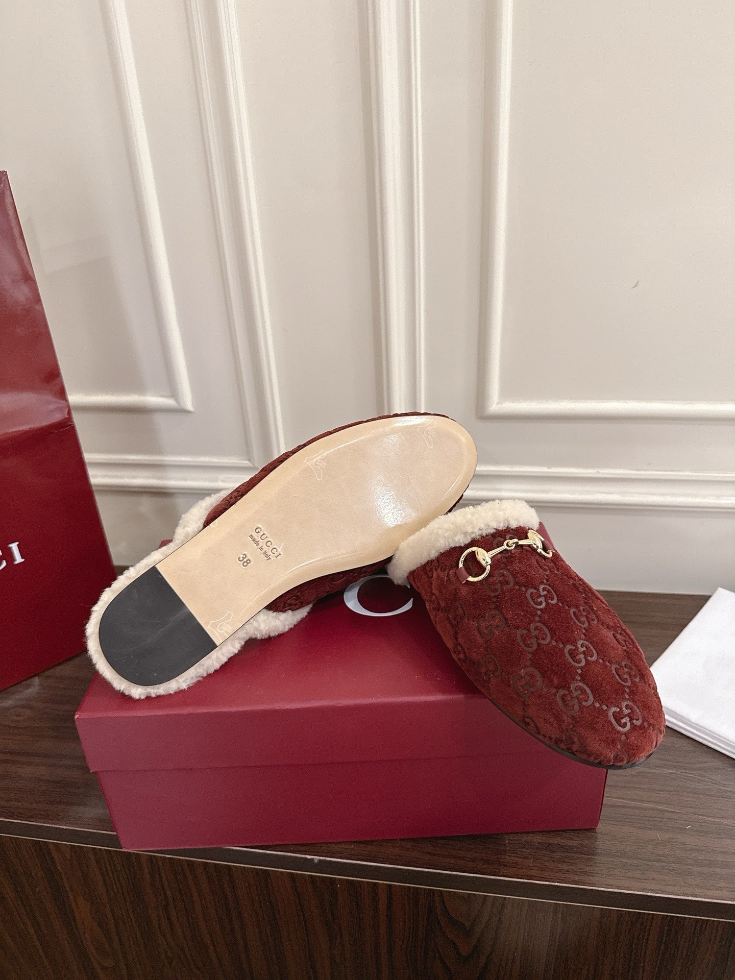 Guc 25fw mules shoes