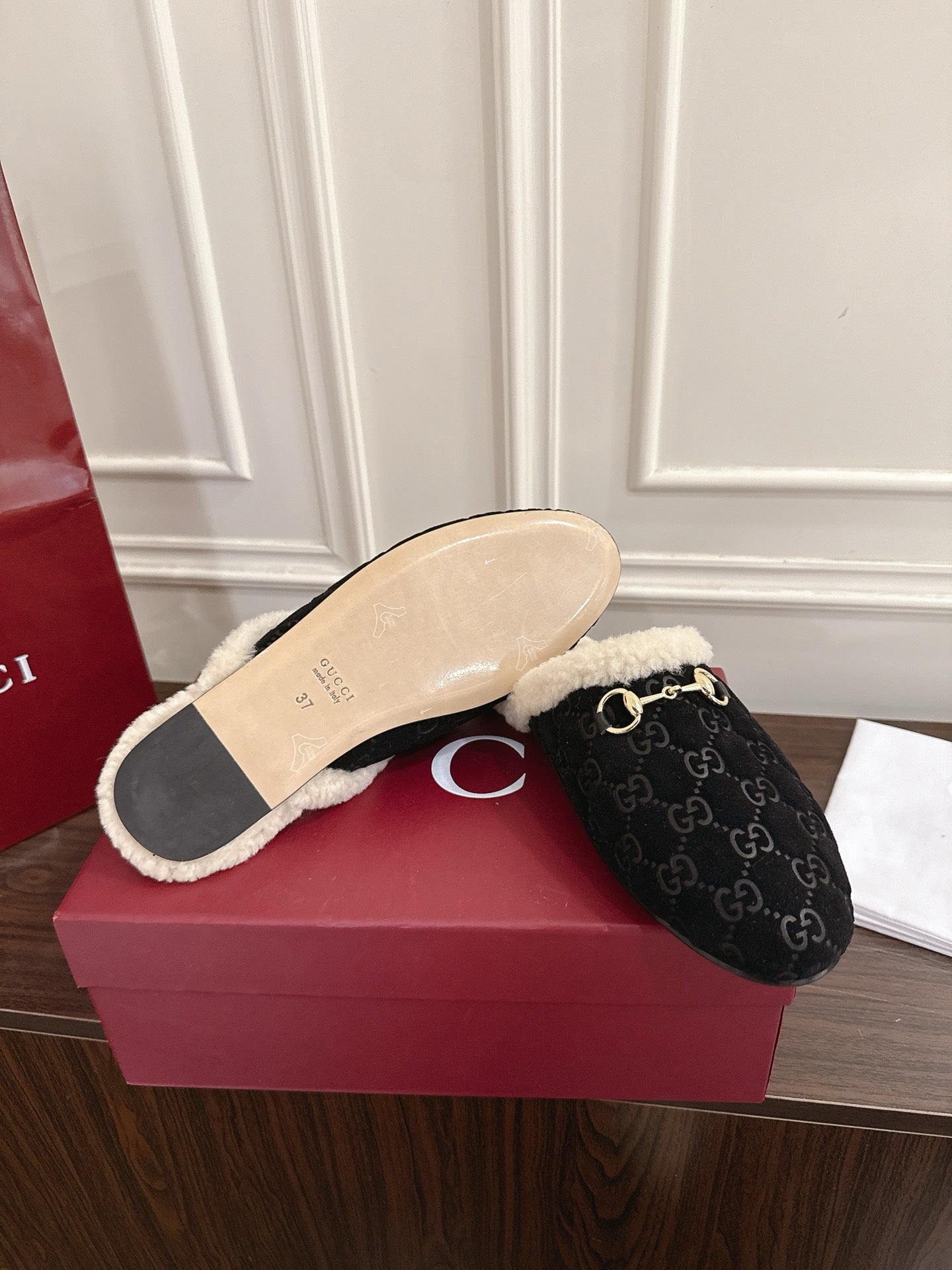 Guc 25fw mules shoes