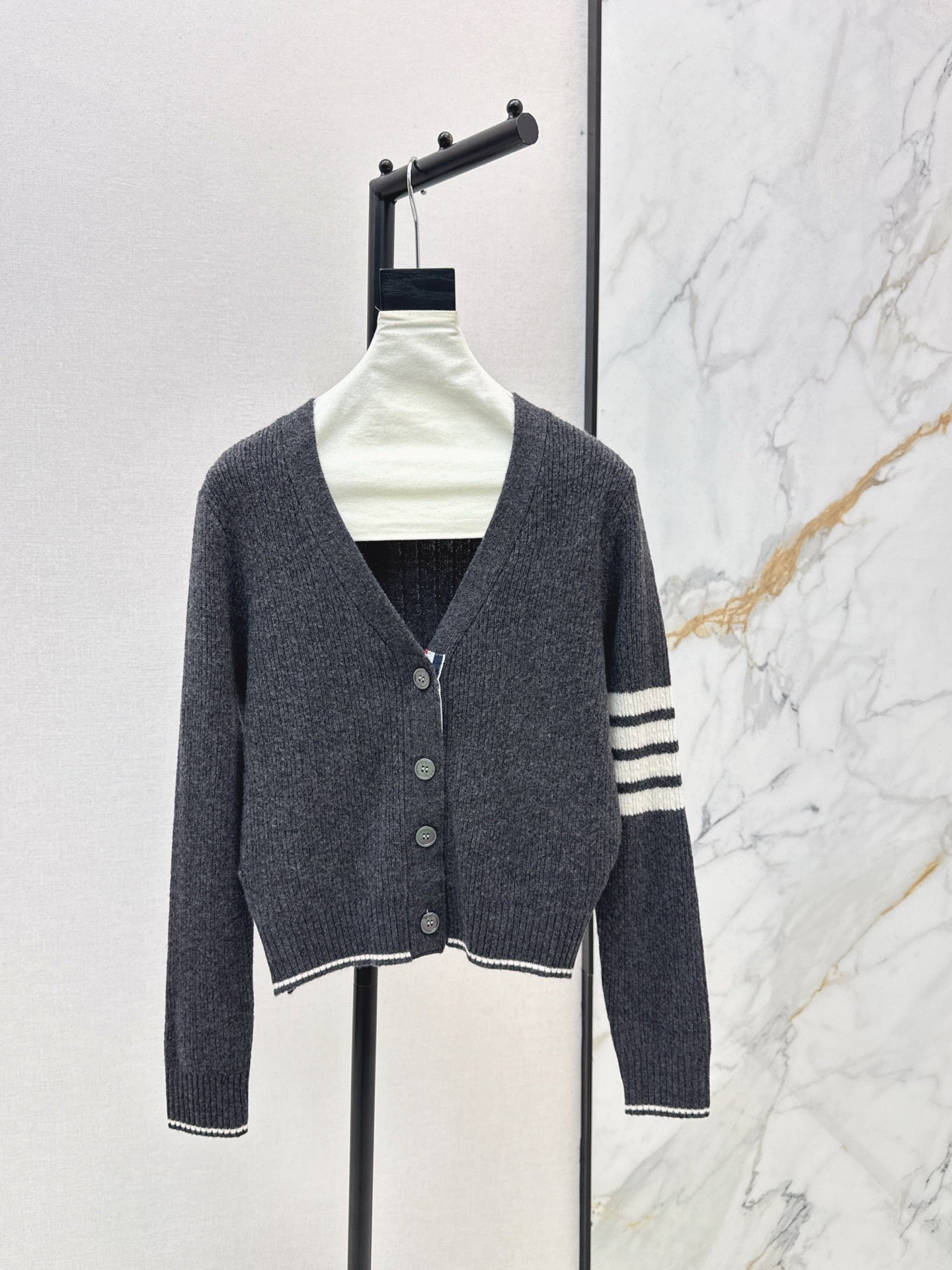 Thom NEW V-neck wool cardigan