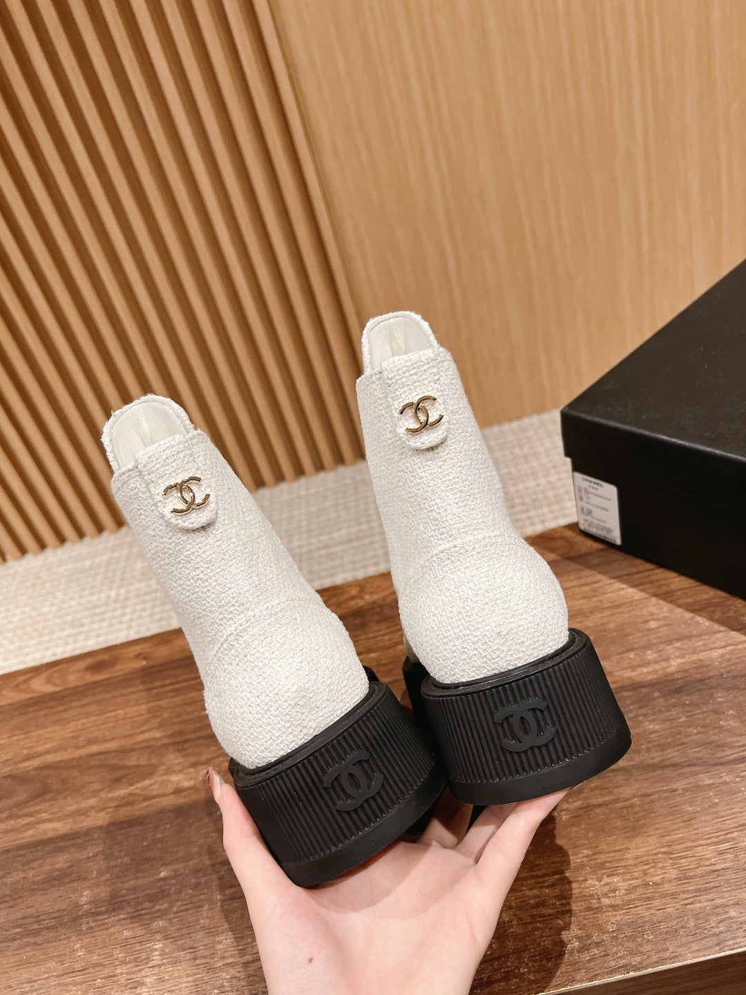 Chan 25fw ankle boots