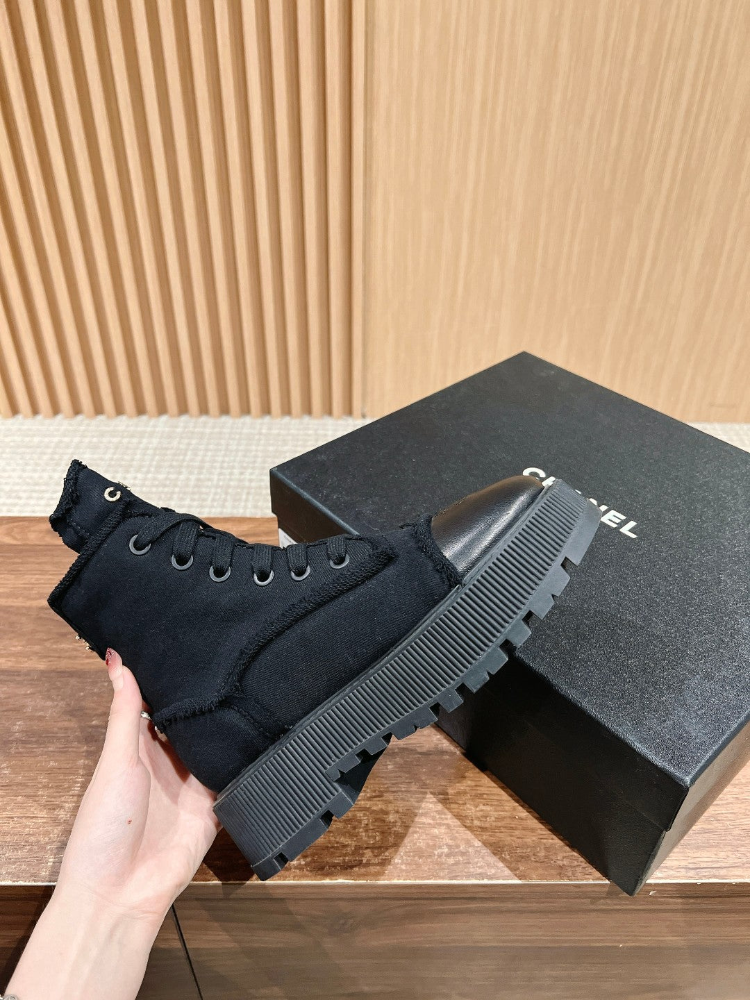 Chan 25fw ankle boots