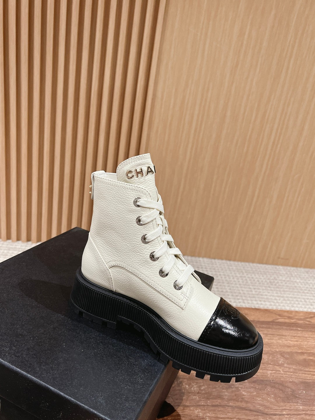 Chan 25fw ankle boots