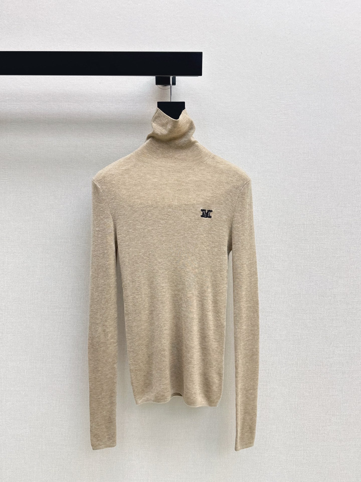 Max NEW turtleneck base layer
