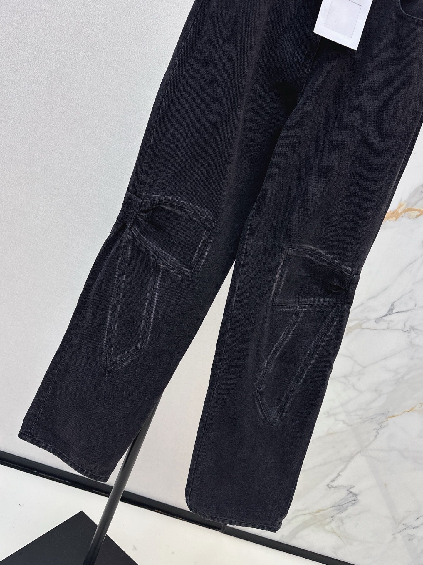 Chan NEW Workwear-style jeans