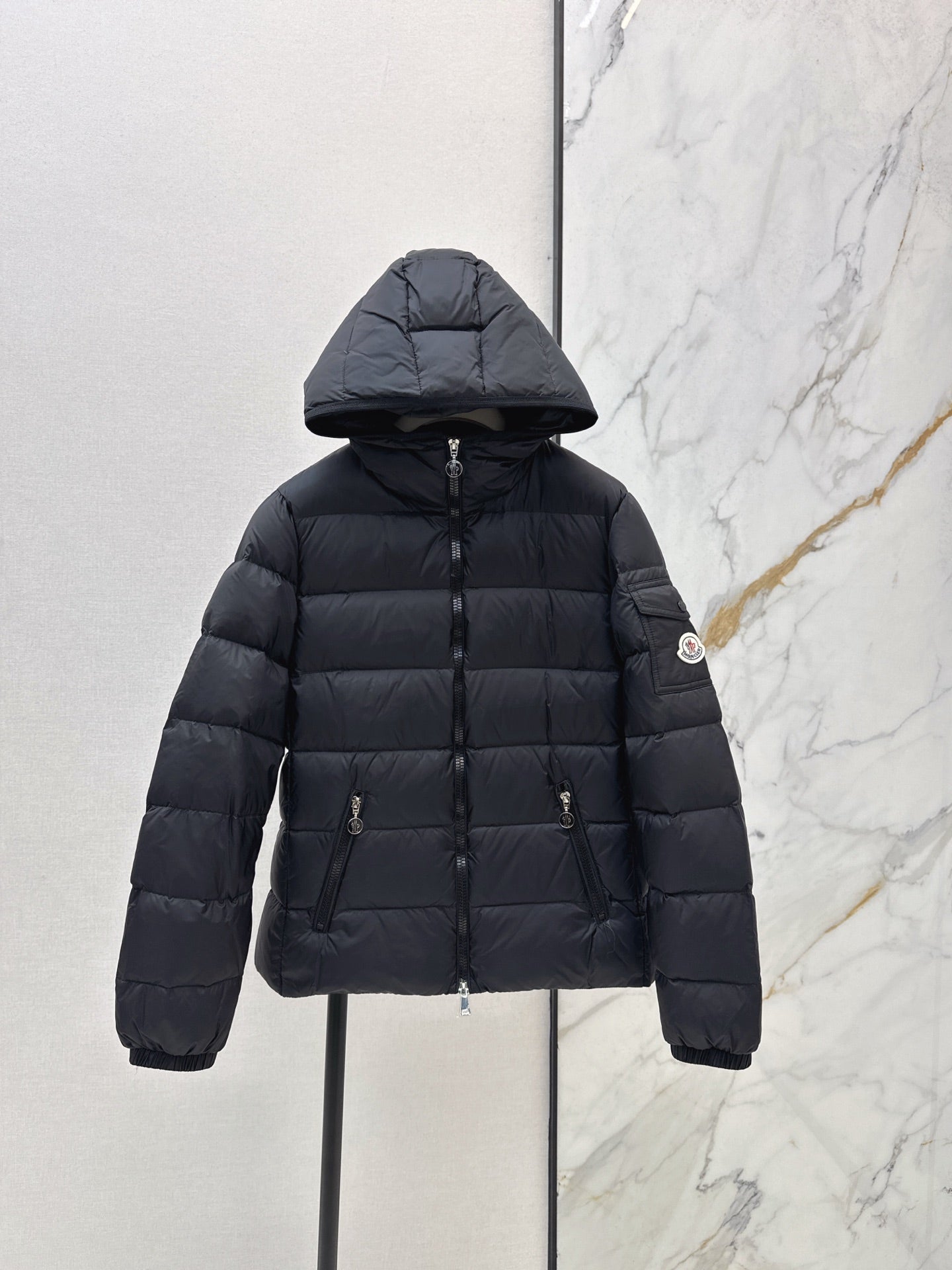 MONC NEW Hooded down jacket