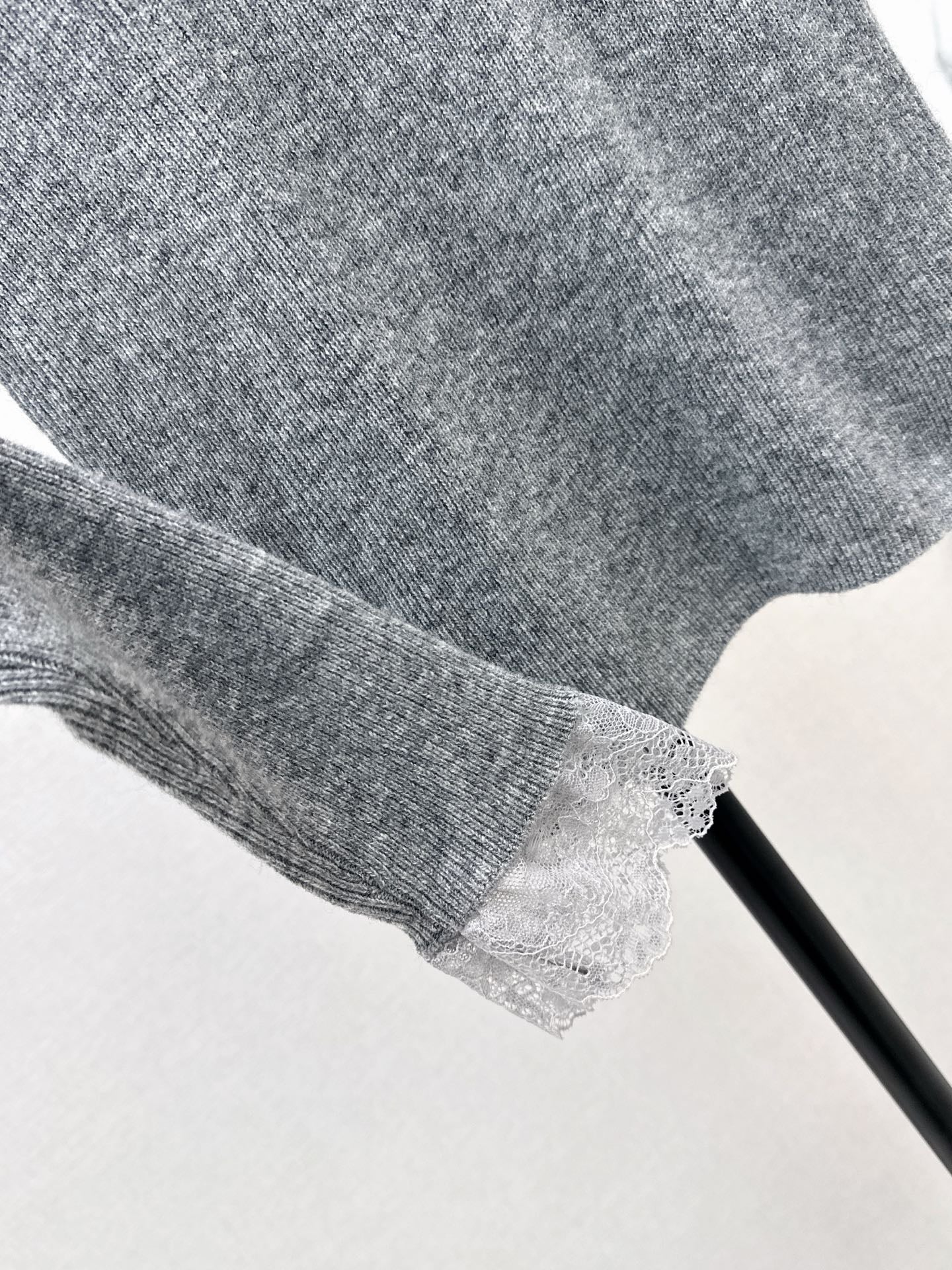 Miu NEW Lace base layer