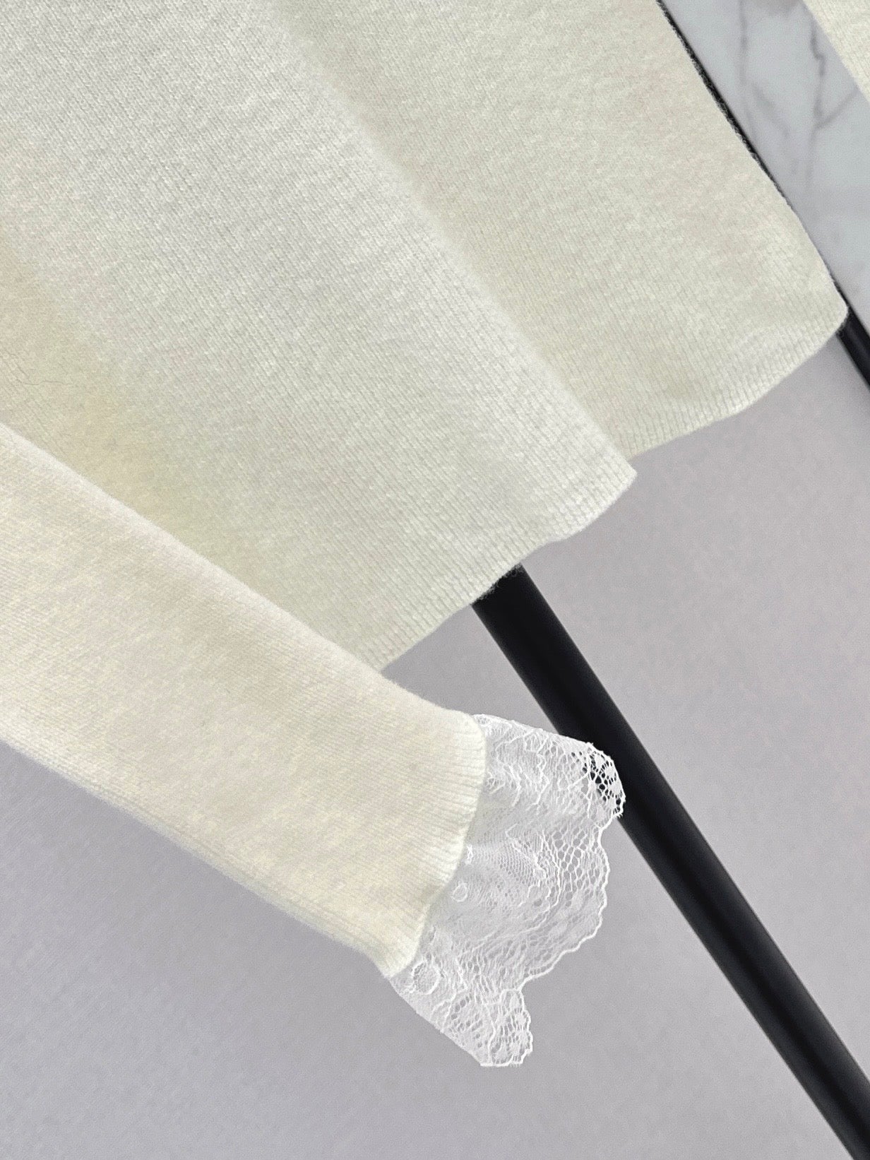 Miu NEW Lace base layer