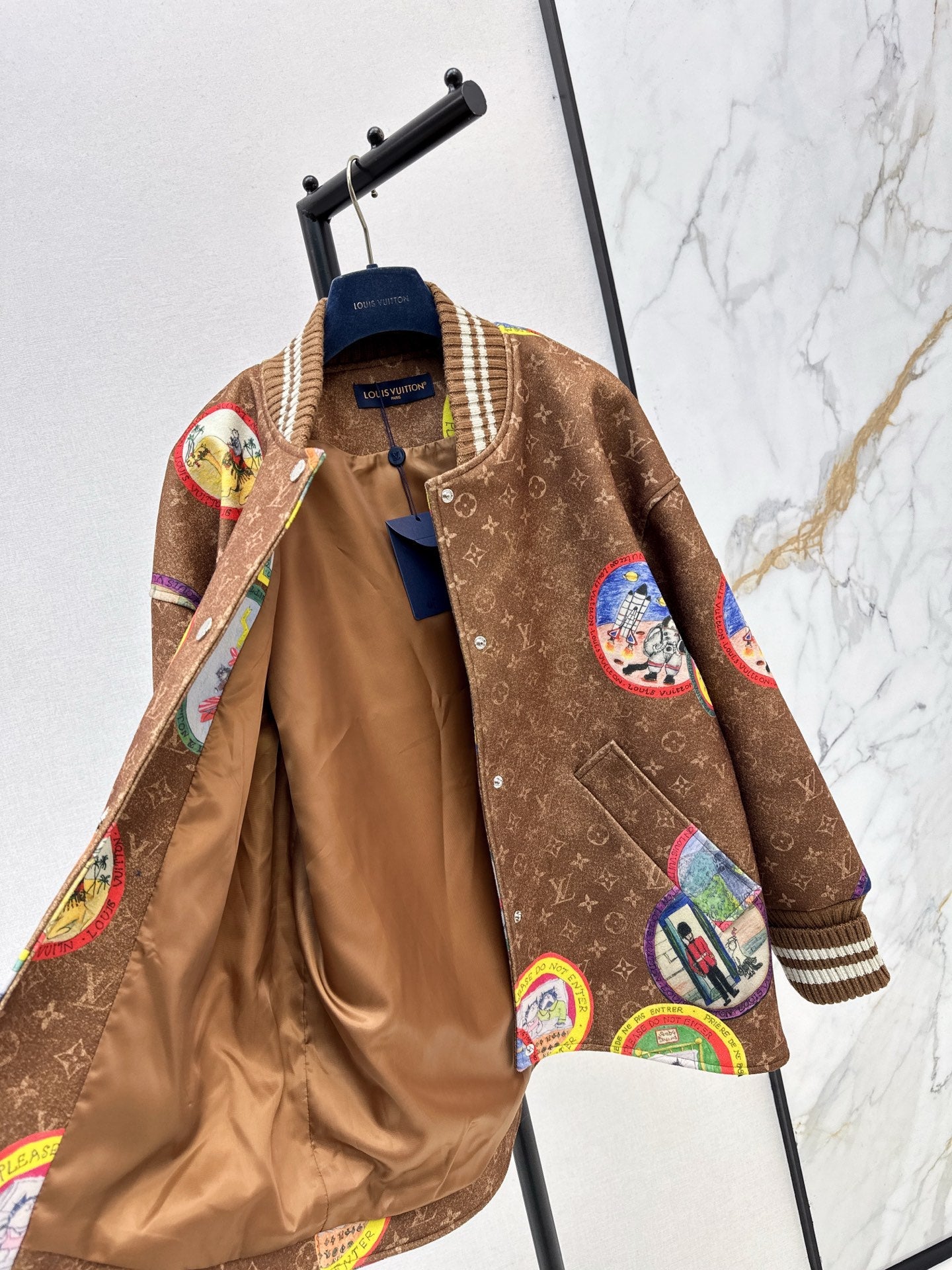 Louis NEW badge print jacket