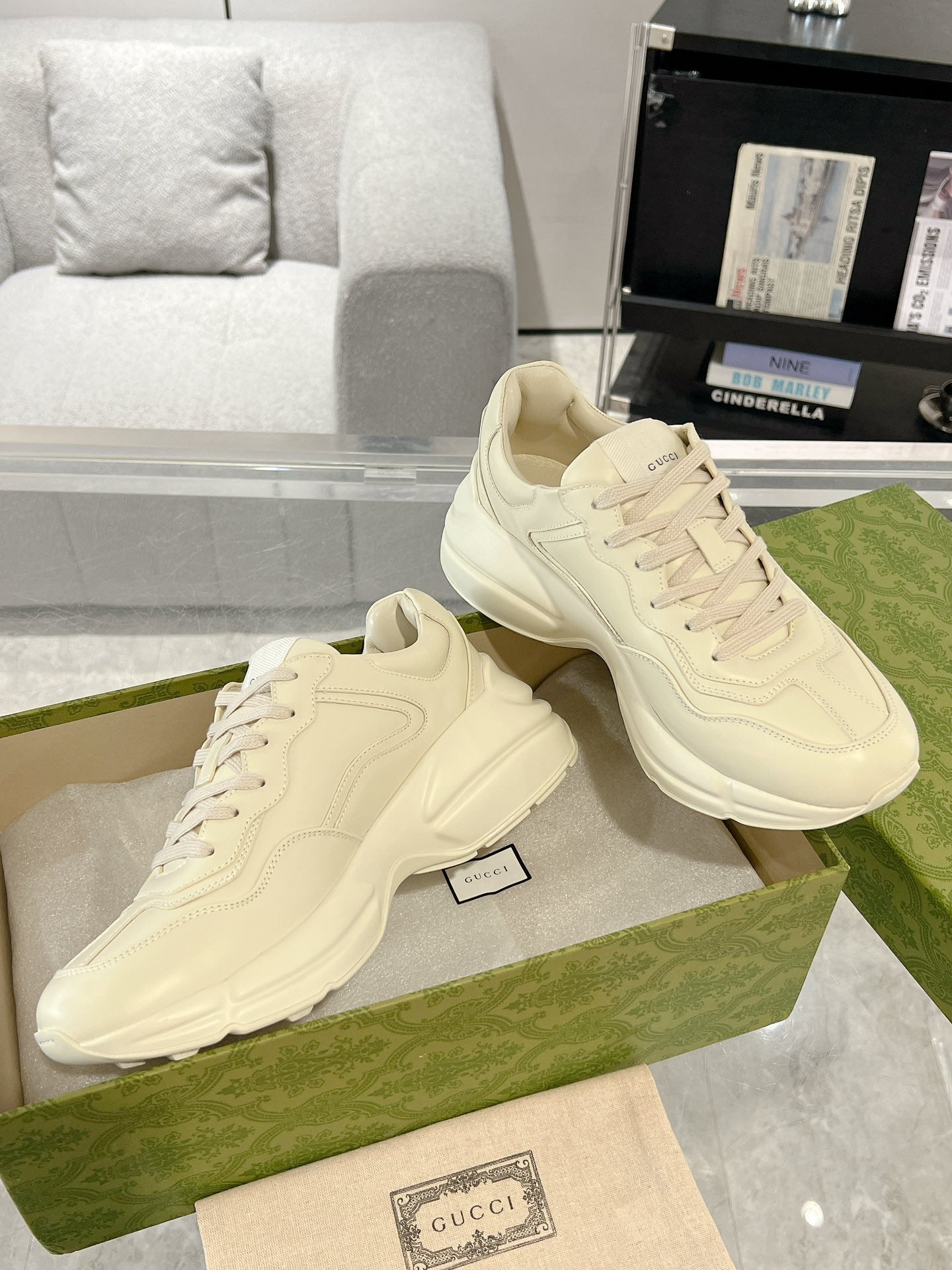 Gucc 25fw rhyton series dad's shoes