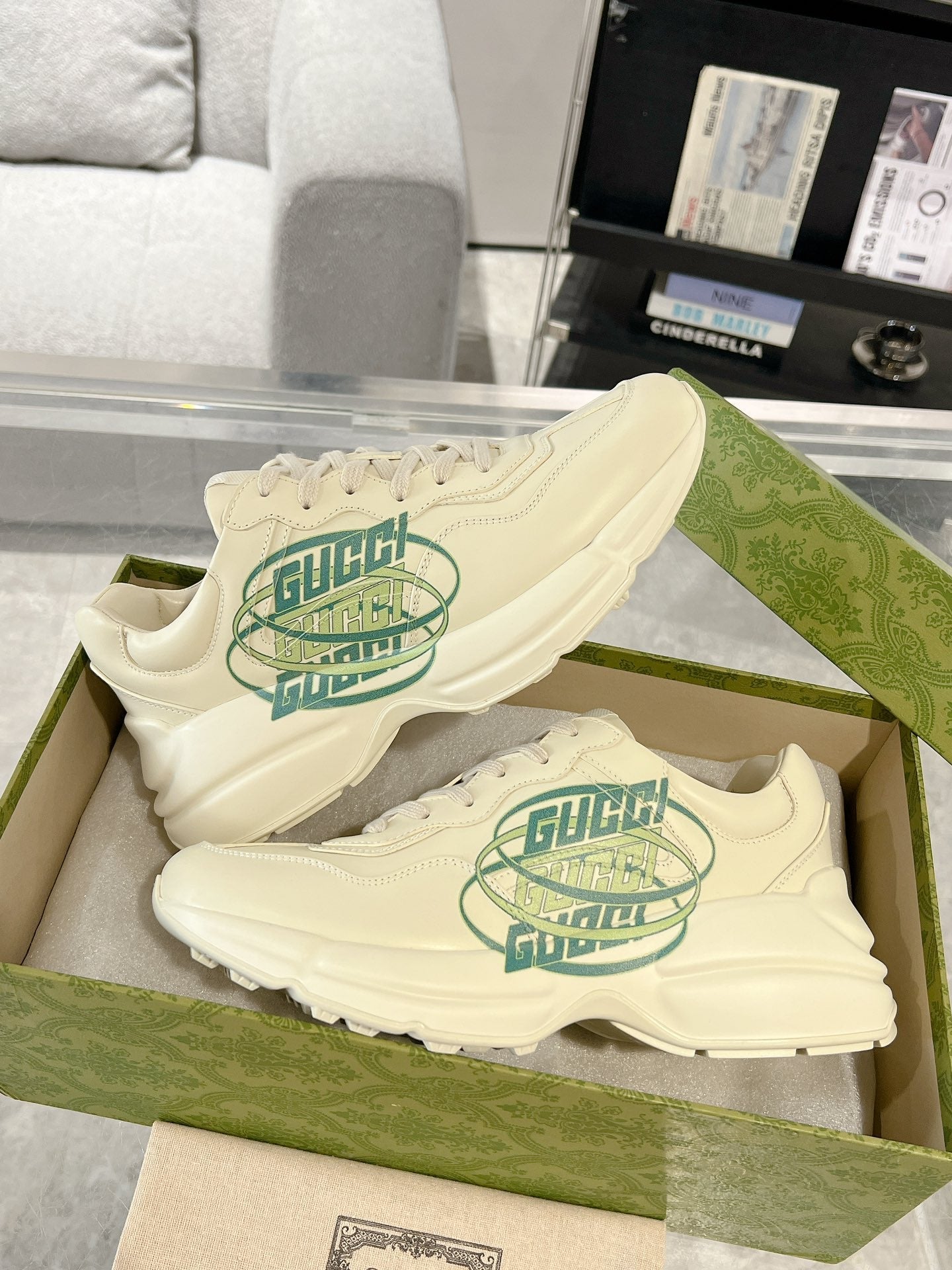 Gucc 25fw rhyton series dad's shoes