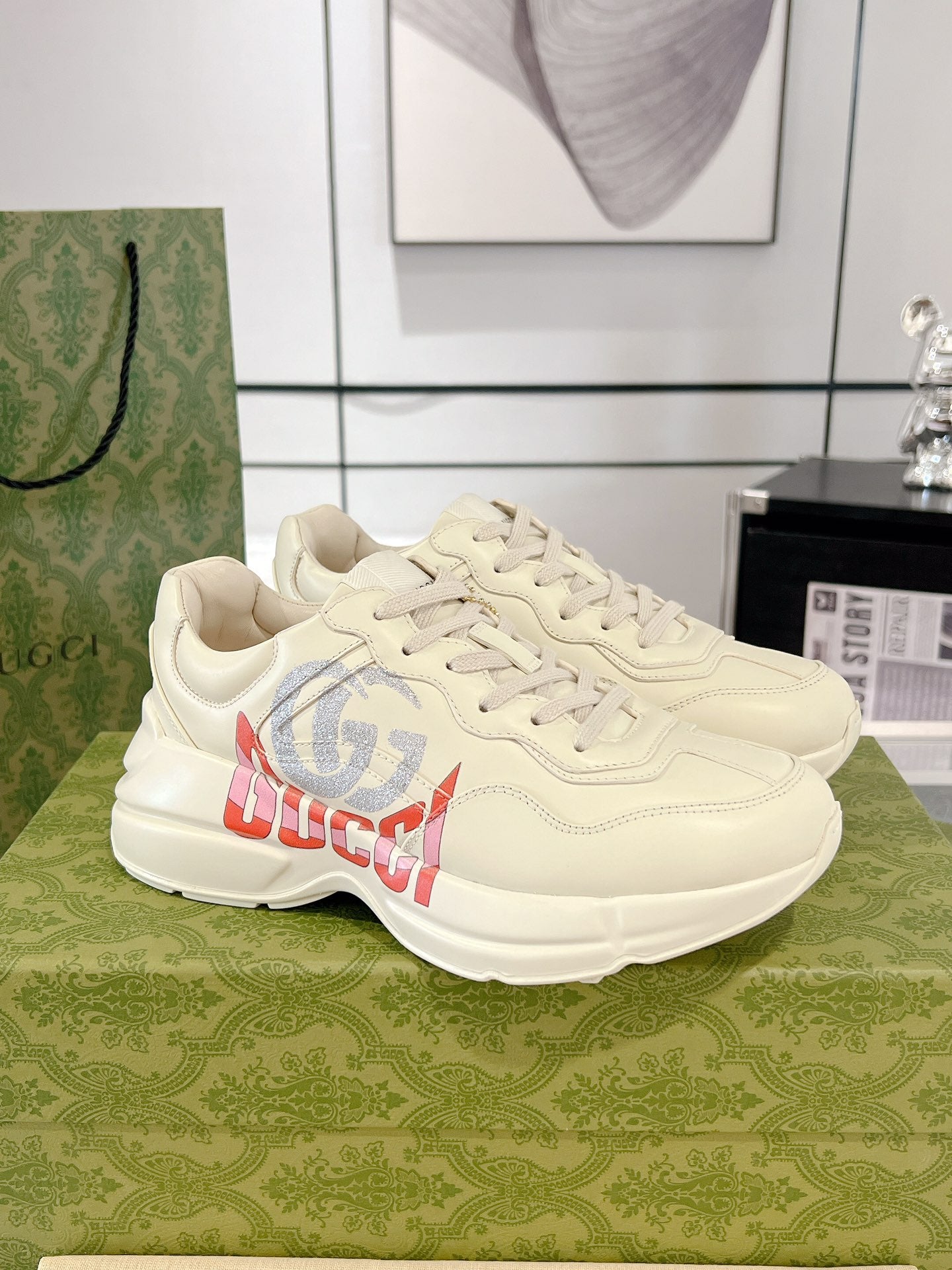 Gucc 25fw rhyton series dad's shoes