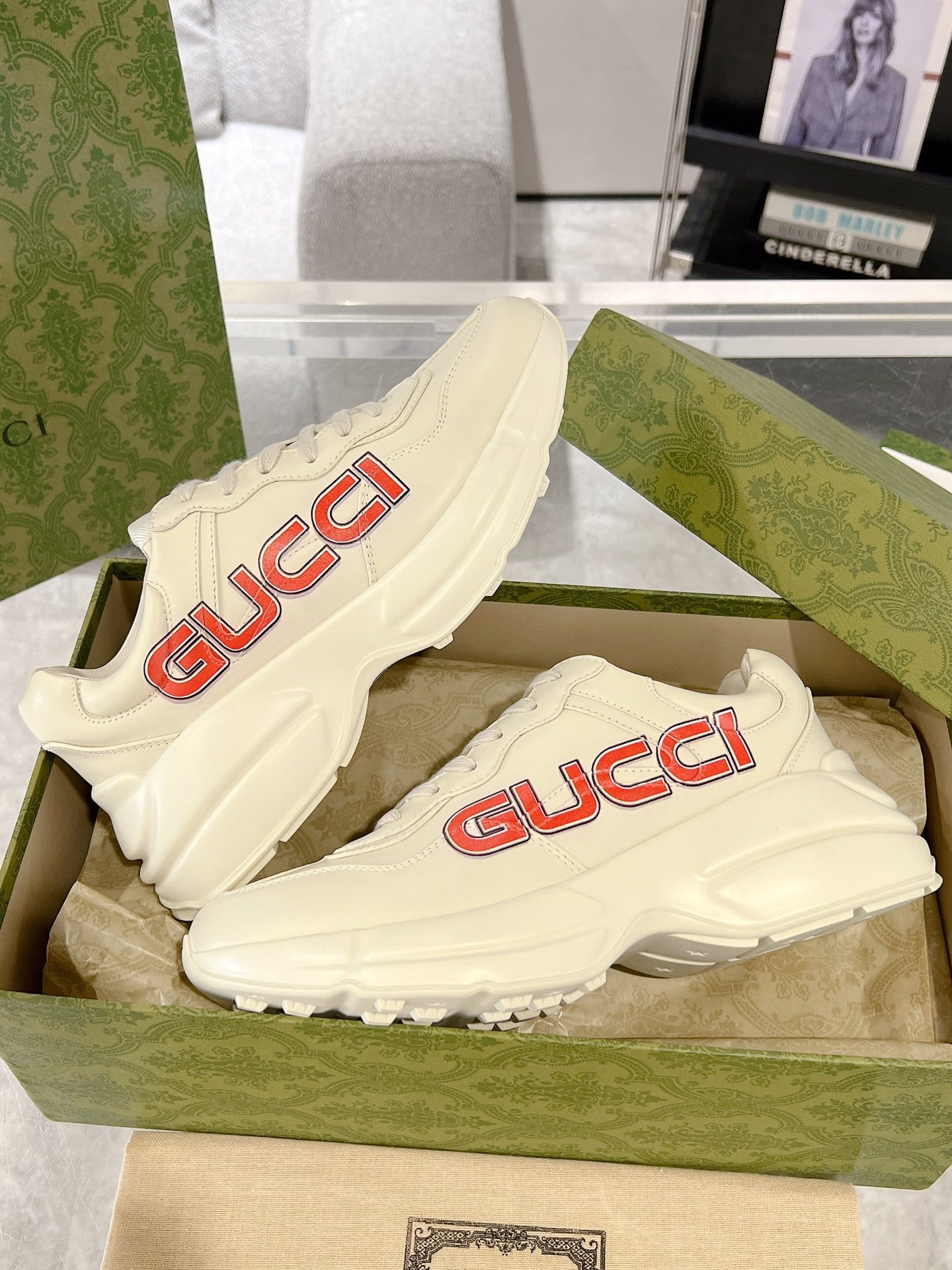 Gucc 25fw dad's shoes