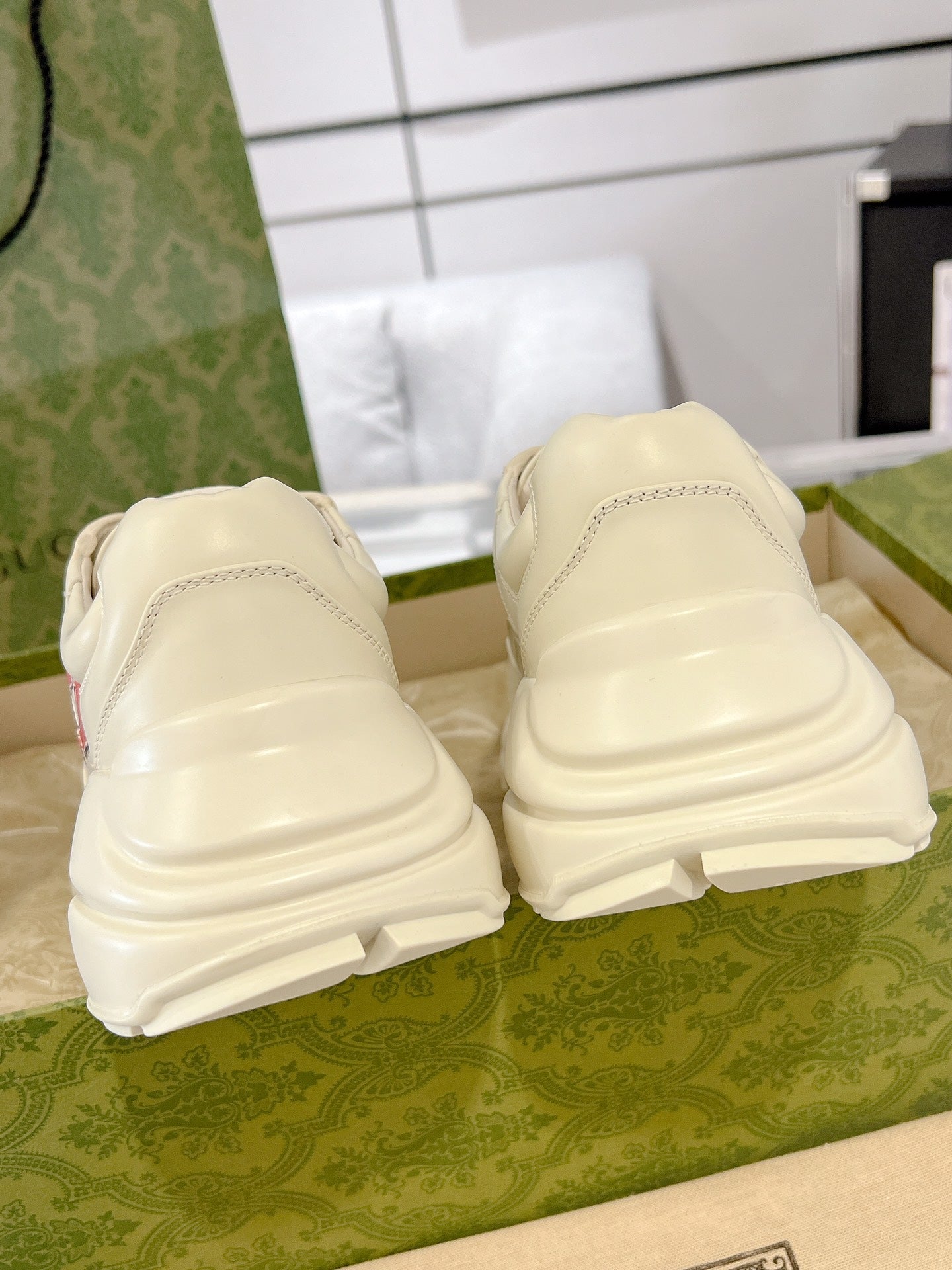 Gucc 25fw dad's shoes