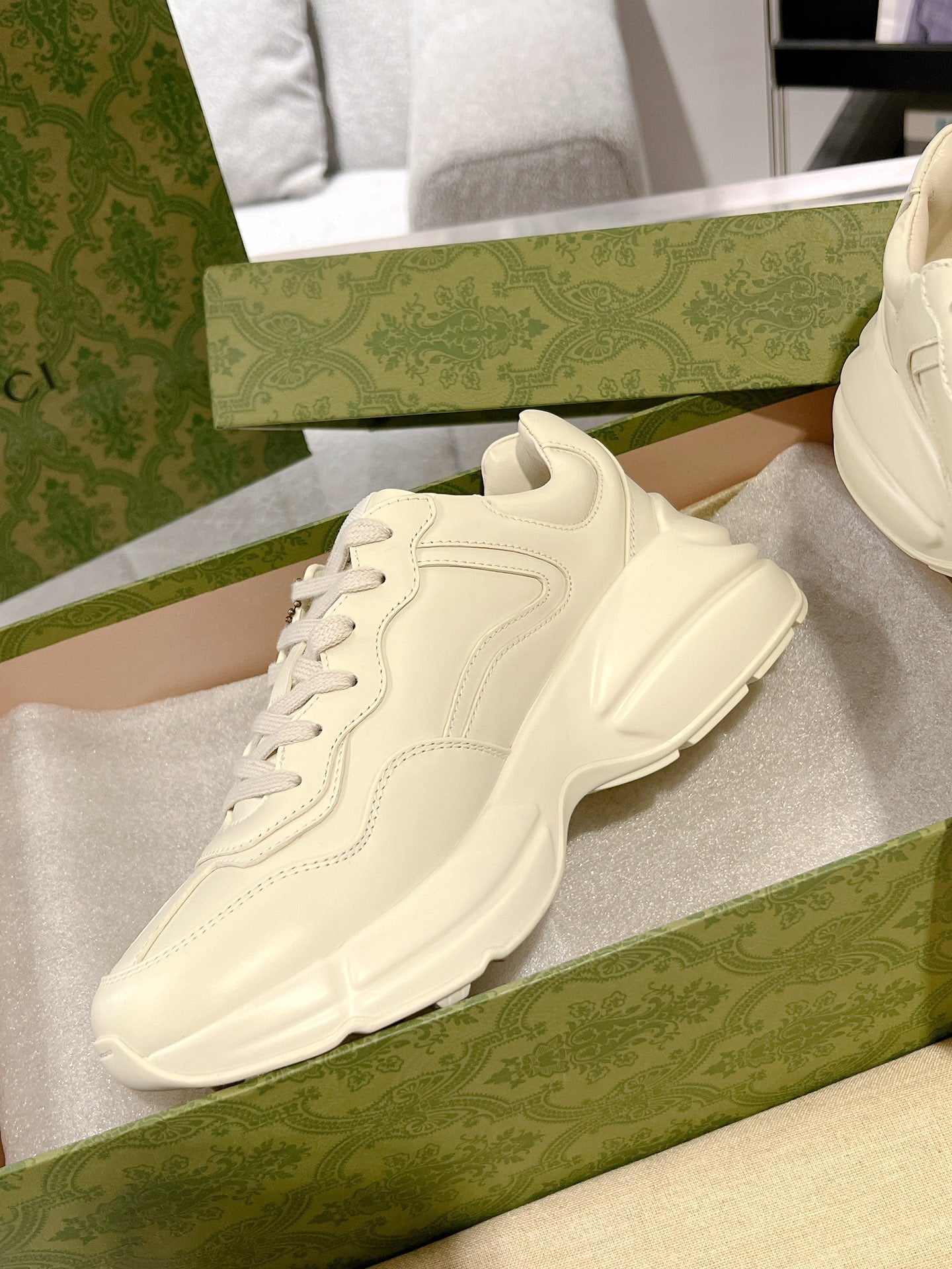 Gucc 25fw dad's shoes