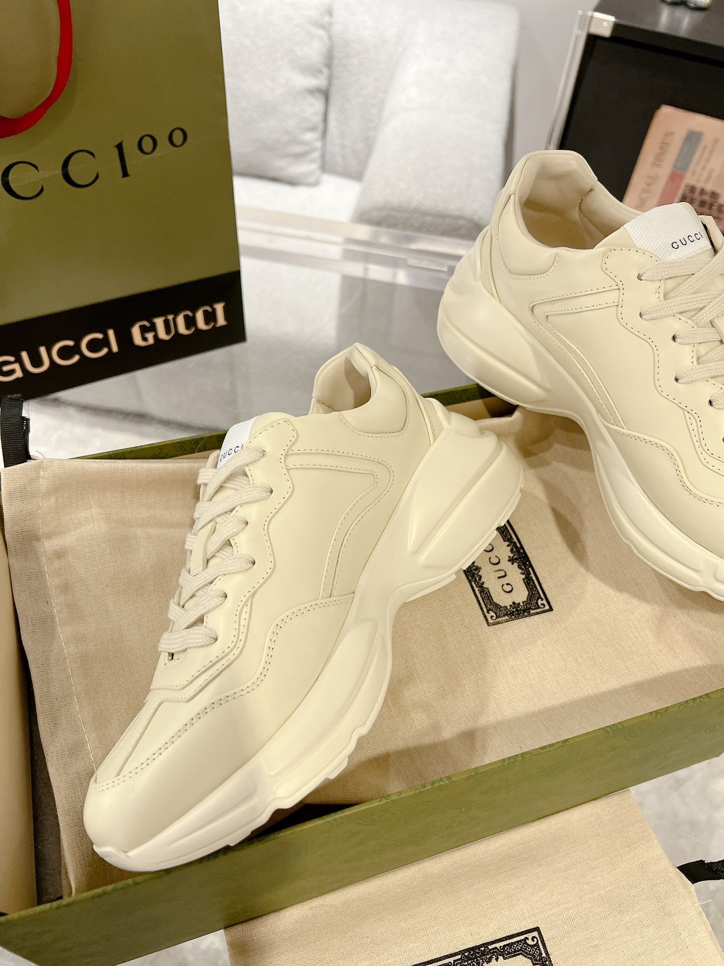 Gucc 25fw dad's shoes