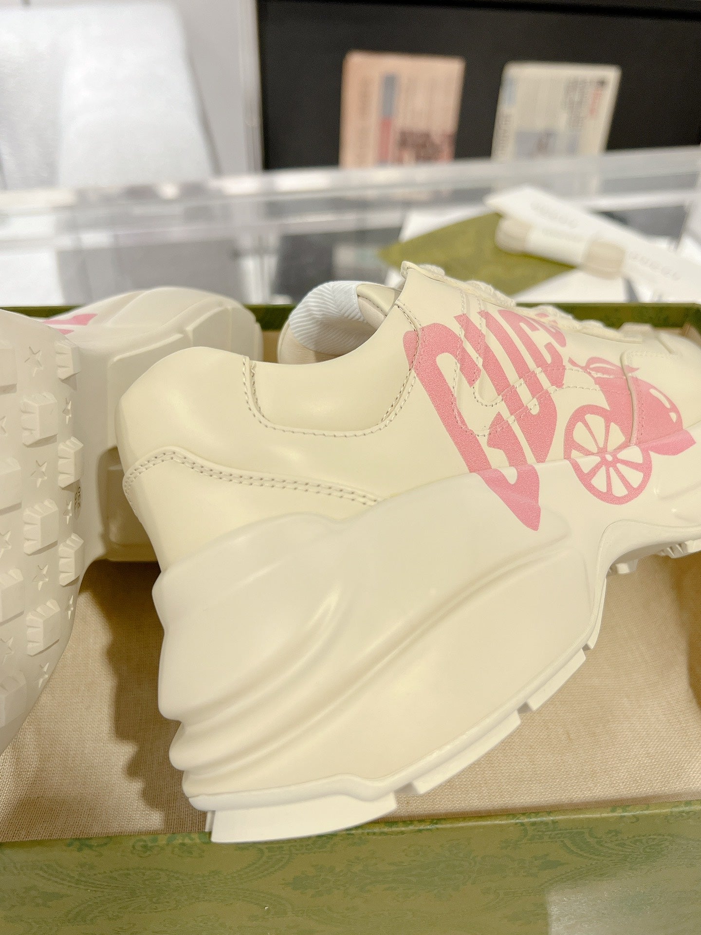 Gucc 25fw dad's shoes