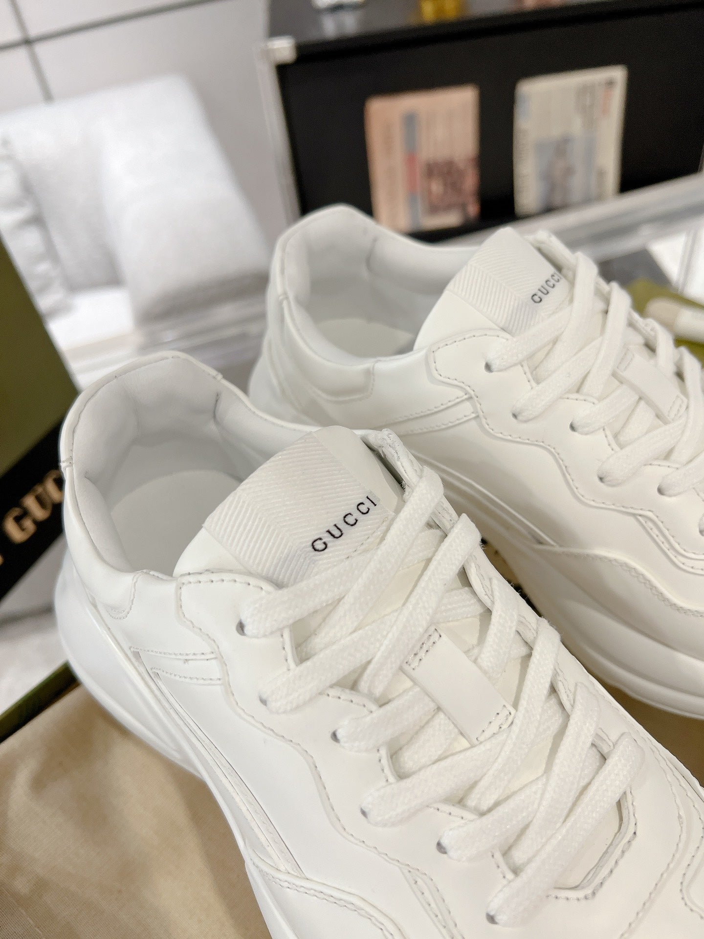 Gucc 25fw dad's shoes