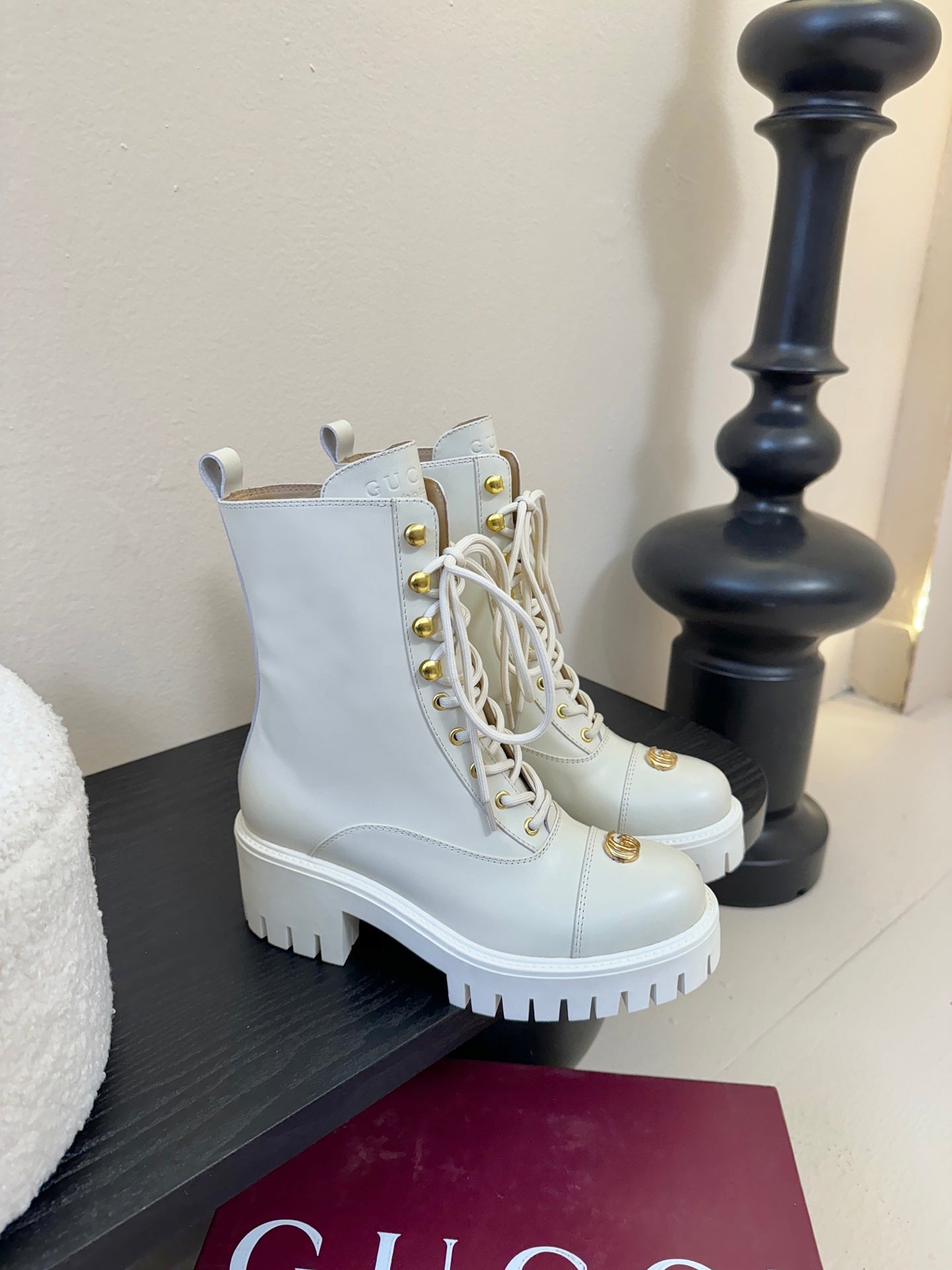 Gucc 25fw combat boots