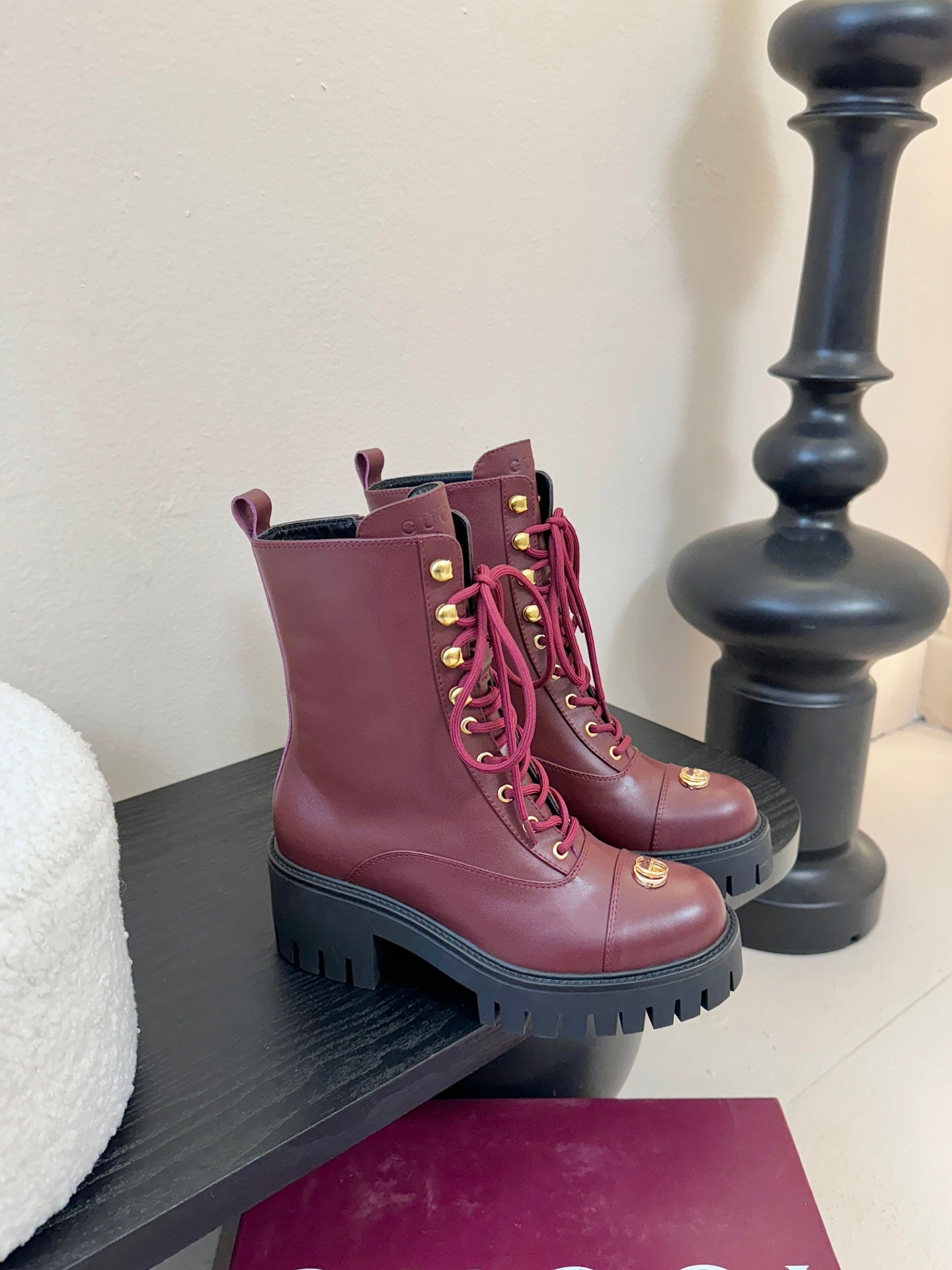 Gucc 25fw combat boots