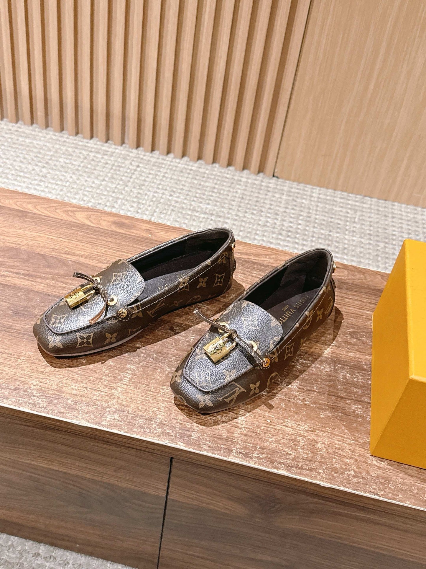 Louis 25fw loafer shoeas