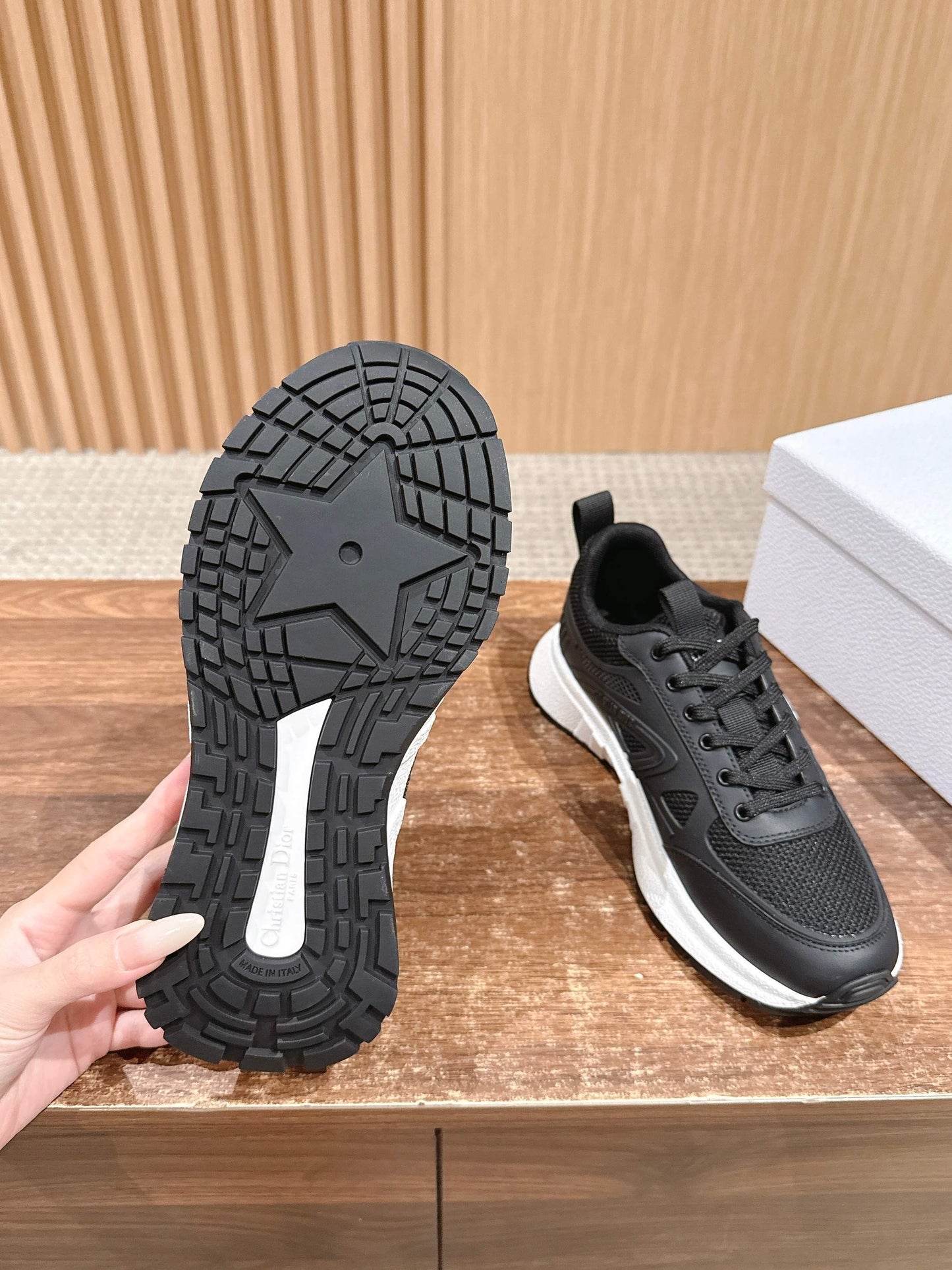 CD 25fw sneaker