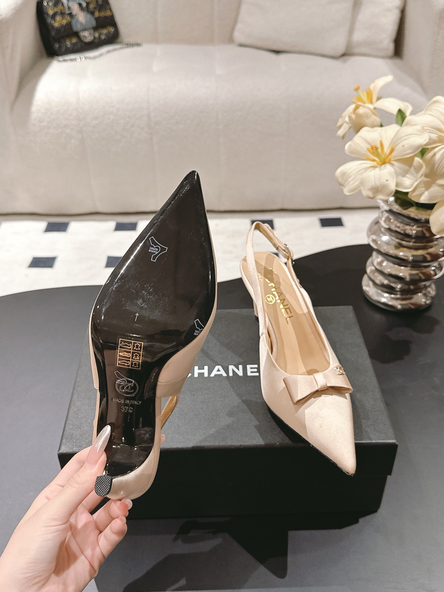 Chan 25fw slingback heels