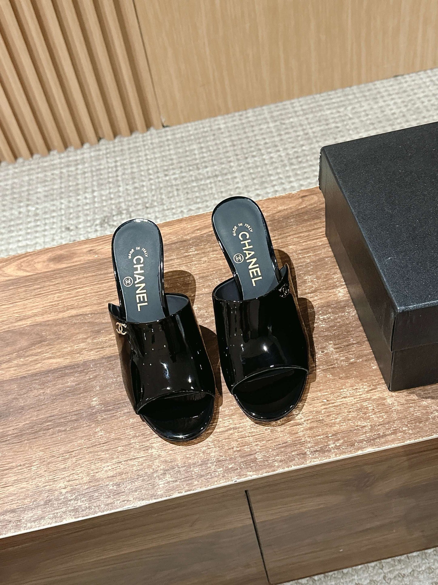 Chan 25fw heel sandals