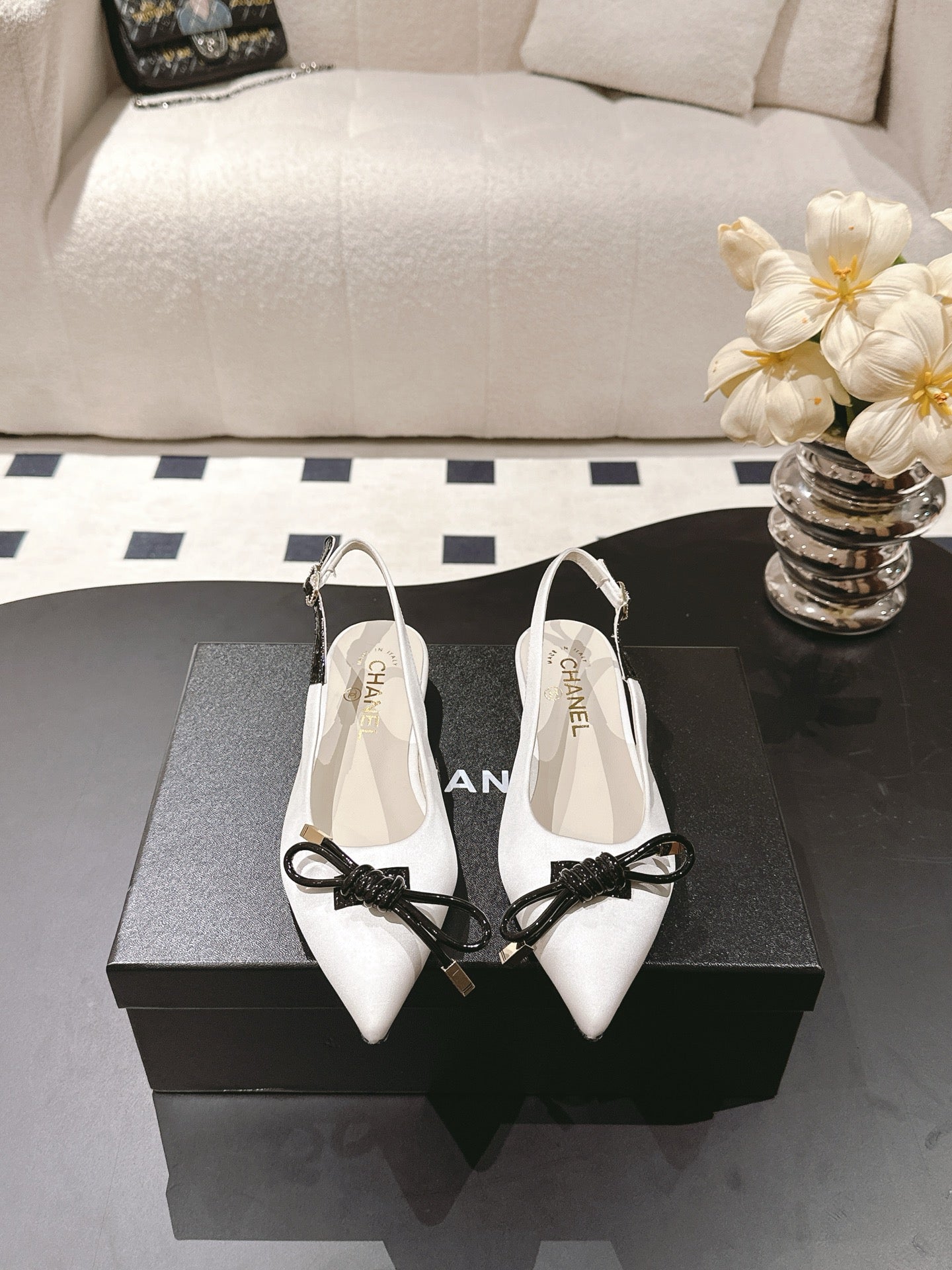 Chan 25fw slingback flats